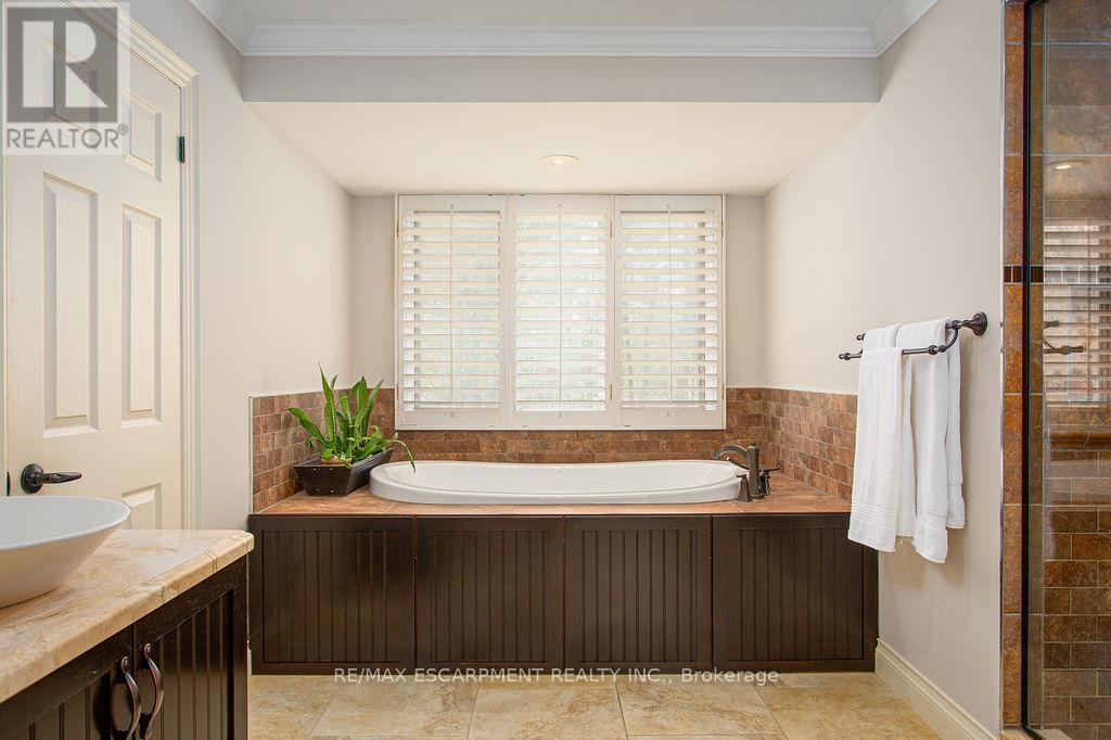 27 Blackberry Place, Hamilton, Ontario  L0R 1H2 - Photo 27 - X12144919
