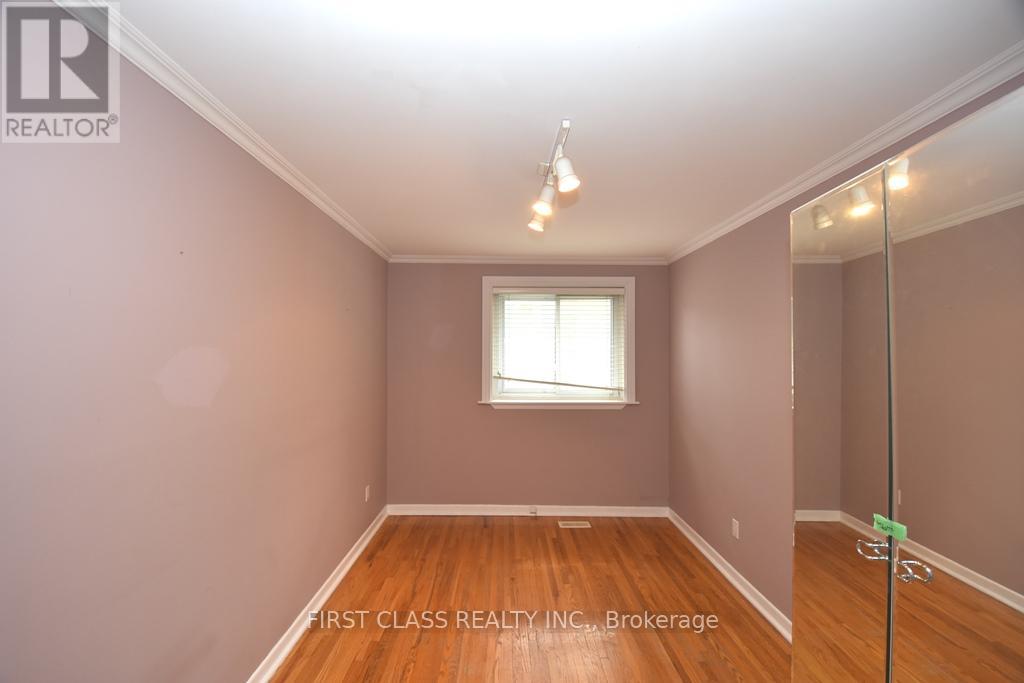Main - 331 Woodsworth Road, Toronto, Ontario  M2L 2T7 - Photo 13 - C12177555