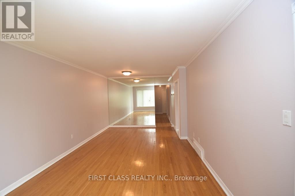 Main - 331 Woodsworth Road, Toronto, Ontario  M2L 2T7 - Photo 7 - C12177555