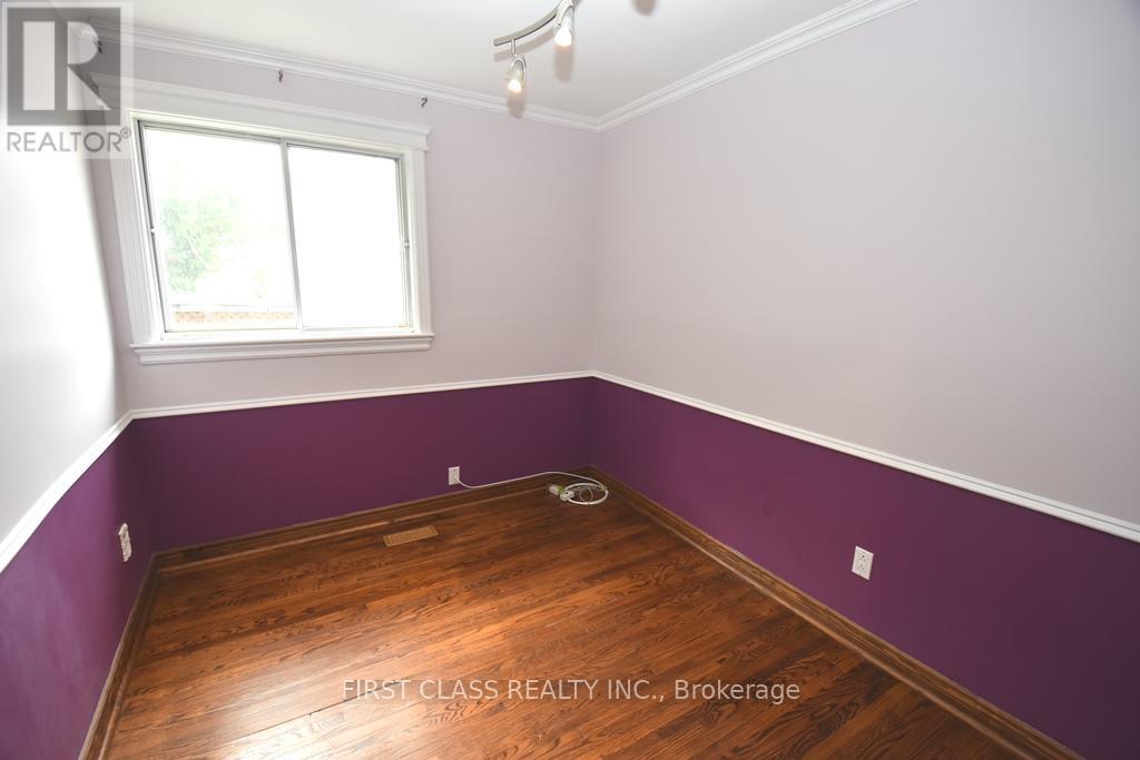 Main - 331 Woodsworth Road, Toronto, Ontario  M2L 2T7 - Photo 14 - C12177555