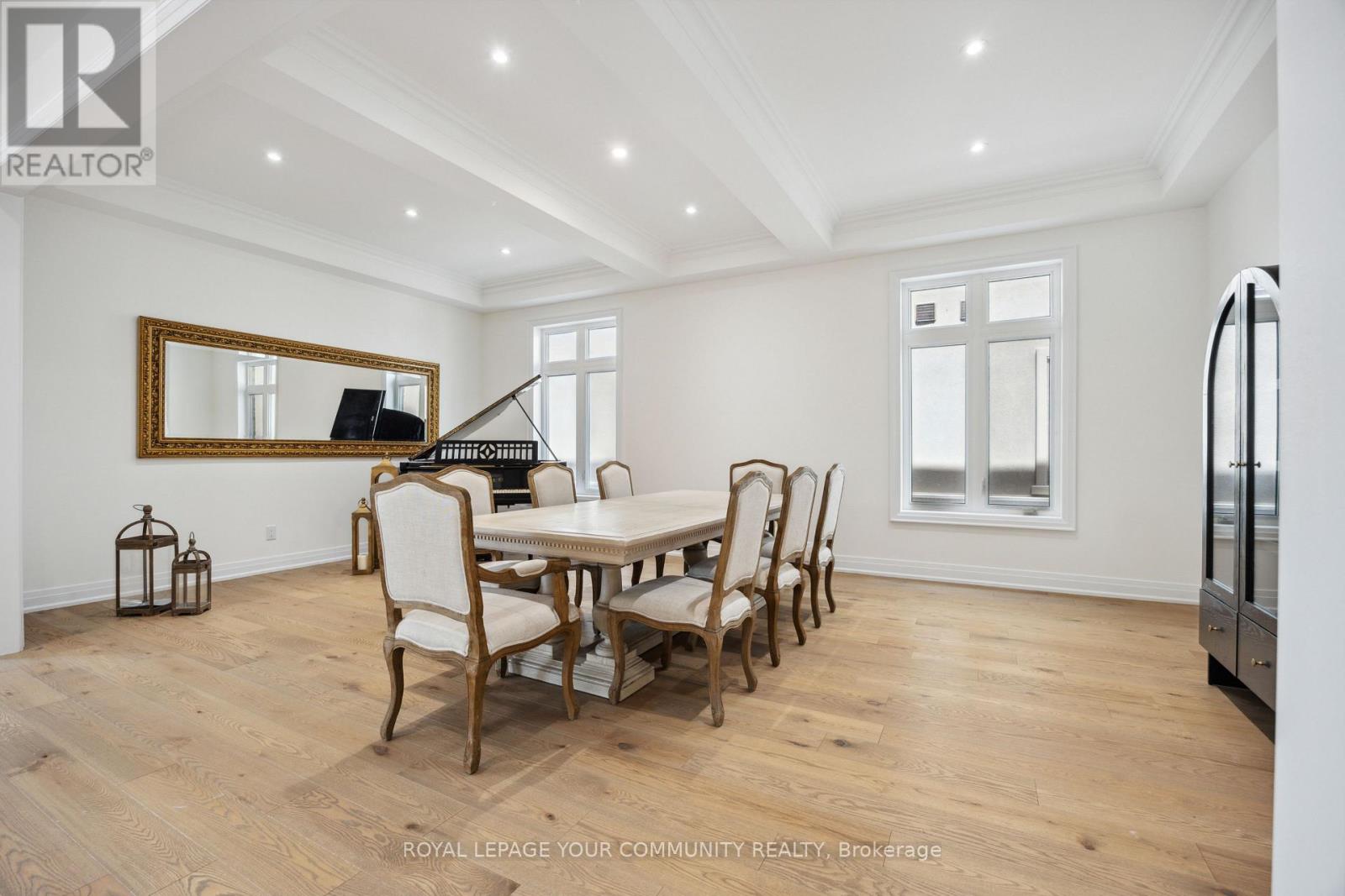Property at 18 CASAVANT COURT image 4