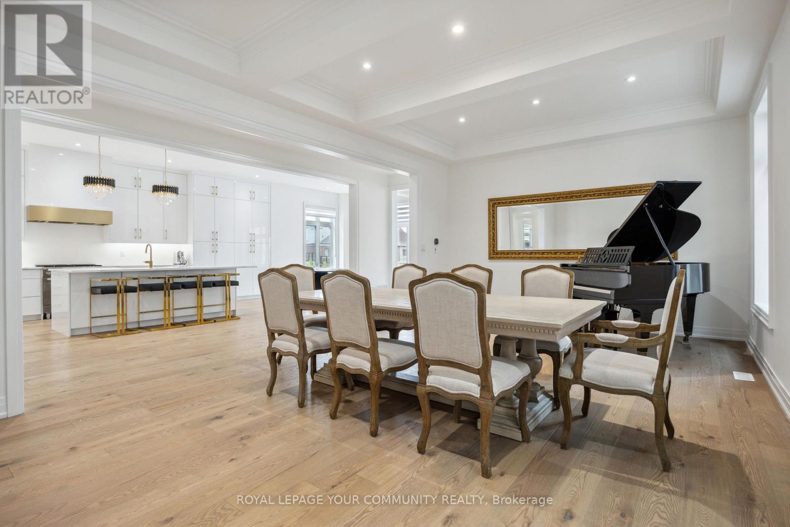 18 Casavant Court, Vaughan, Ontario  L6A 5A5 - Photo 6 - N12093893