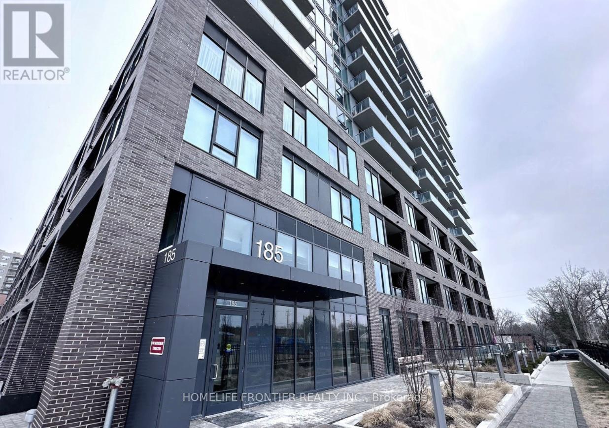 212 - 185 Deerfield Road, Newmarket, Ontario  L3Y 0G7 - Photo 1 - N12204137