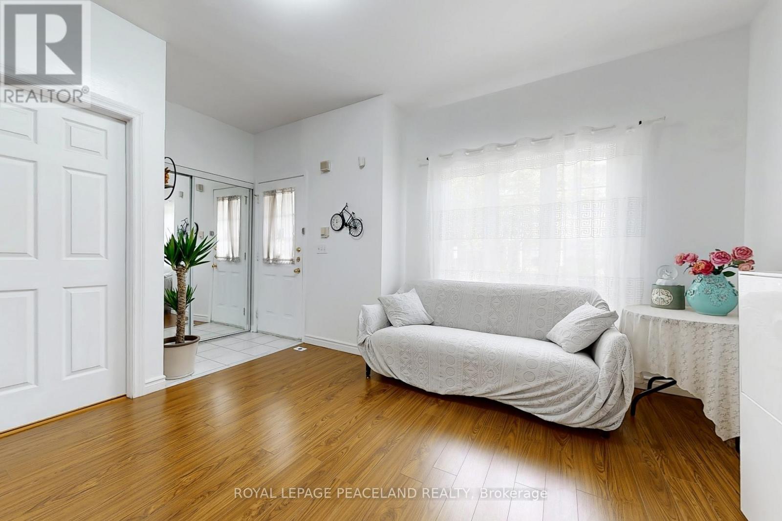 3 - 15 St Moritz Way, Markham, Ontario  L3R 4G2 - Photo 5 - N12204142
