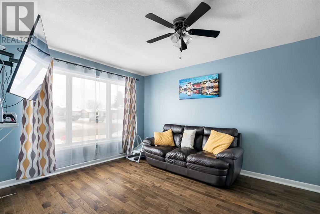 Property at 239 Dickins Drive image 3