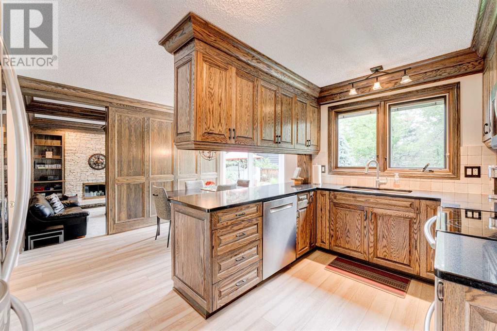 1340 116 Avenue Sw, Calgary, Alberta  T2W 2A5 - Photo 7 - A2226269
