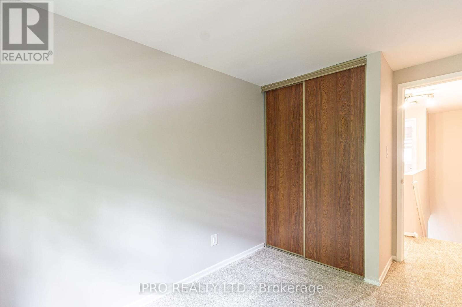 16 Franklin Court, Brampton (Bramalea West Industrial), Ontario  L6T 3Z1 - Photo 14 - W12204136