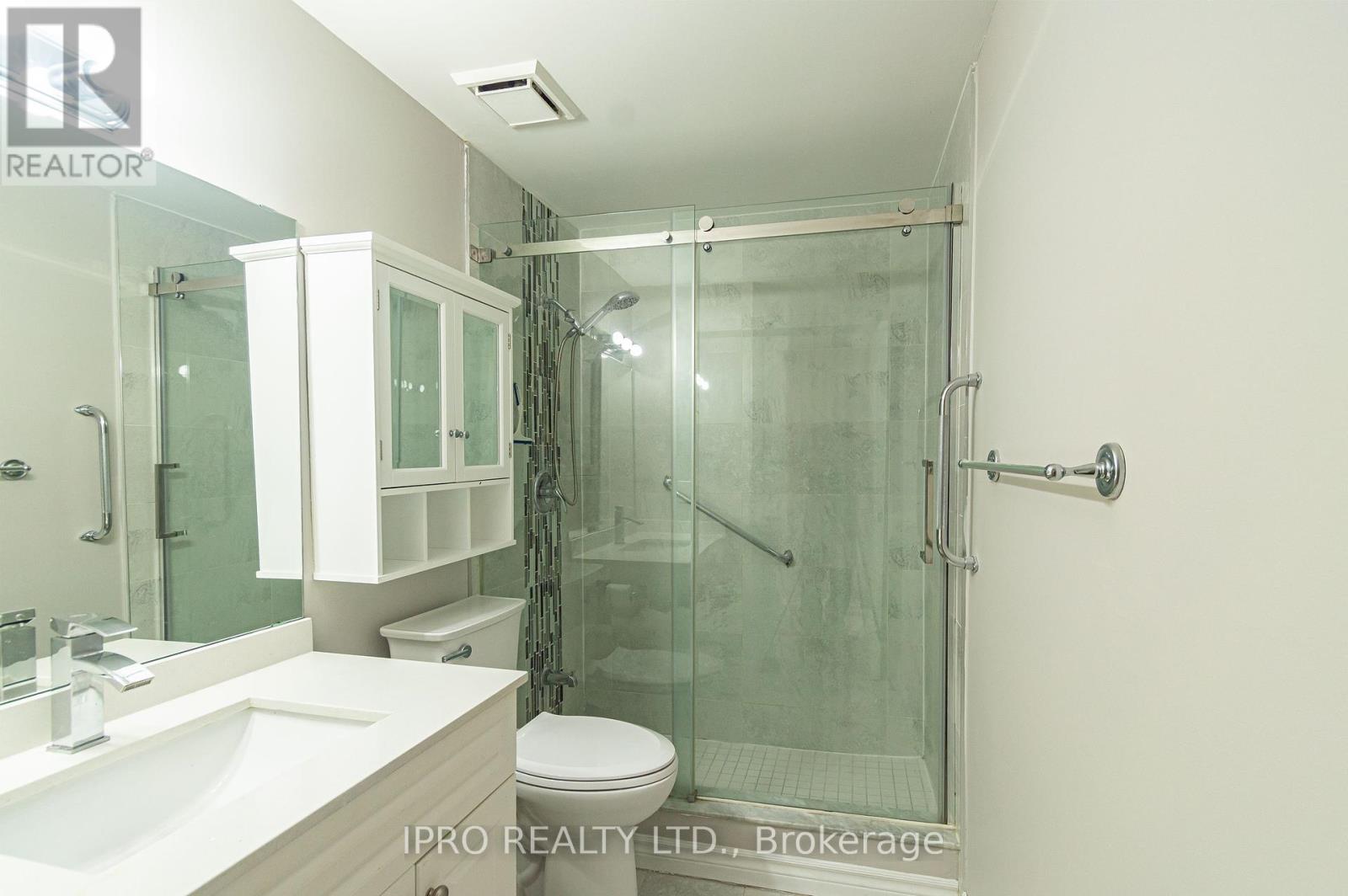 16 Franklin Court, Brampton, Ontario  L6T 3Z1 - Photo 19 - W12204136