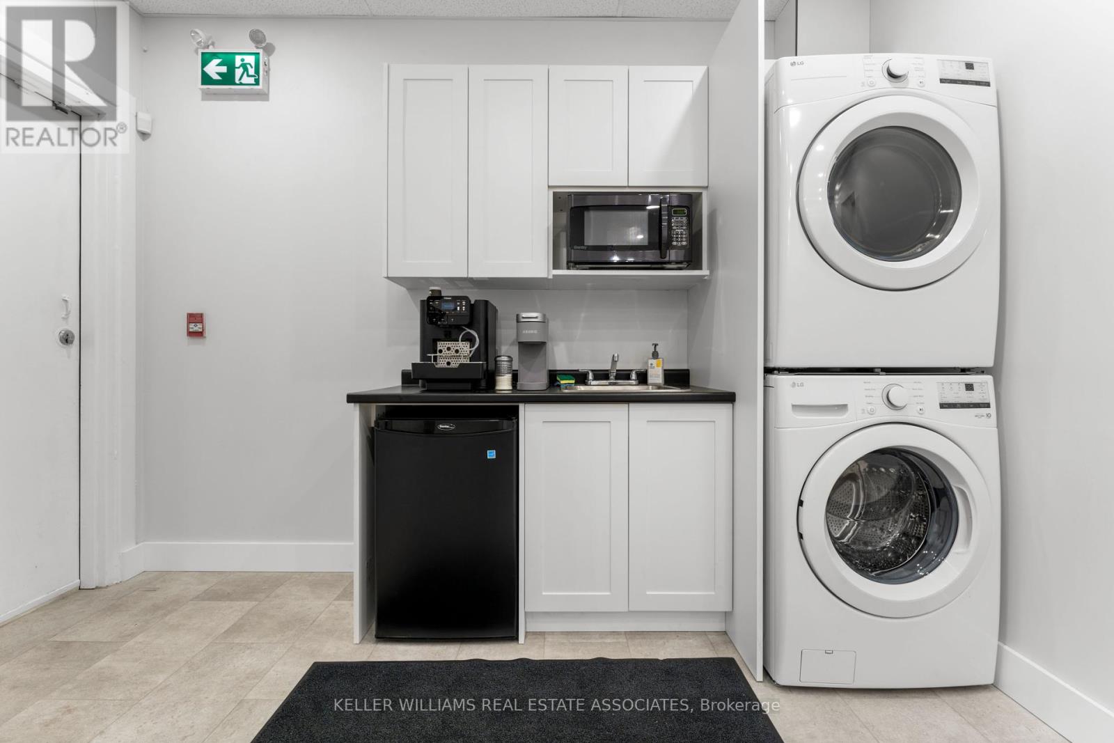 7 - 45 Wyndham Street N, Guelph (Downtown), Ontario  N1H 4E4 - Photo 11 - X12204159