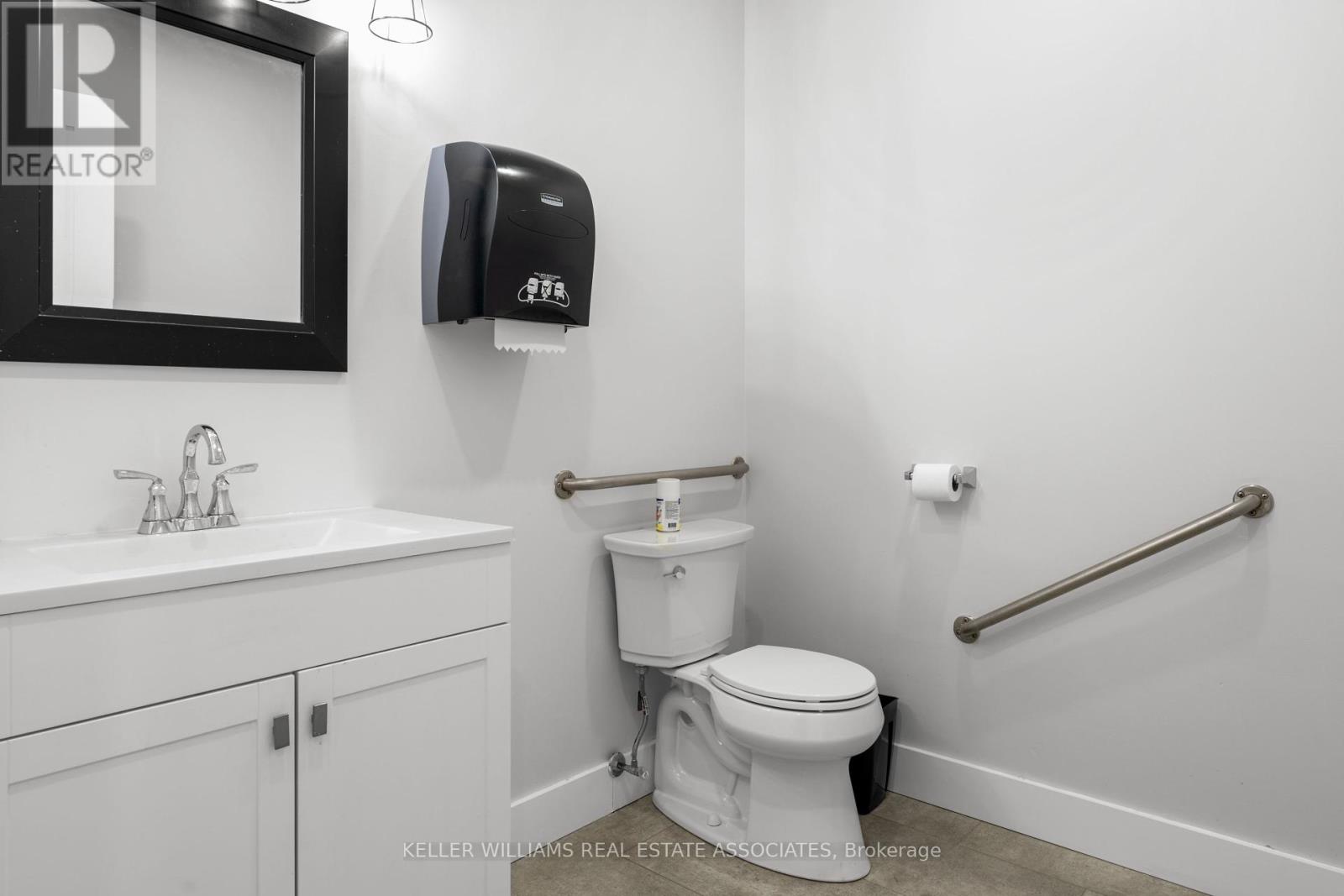 7 - 45 Wyndham Street N, Guelph (Downtown), Ontario  N1H 4E4 - Photo 12 - X12204159