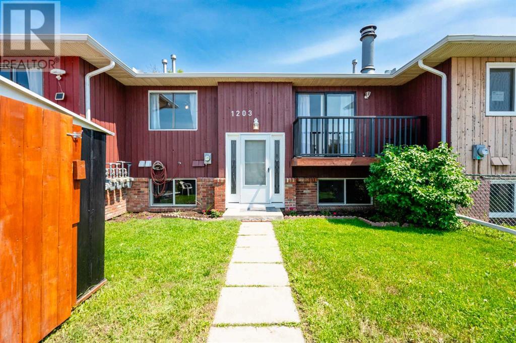 Property Listing: E, 1203 44 Street Se, Calgary, Alberta