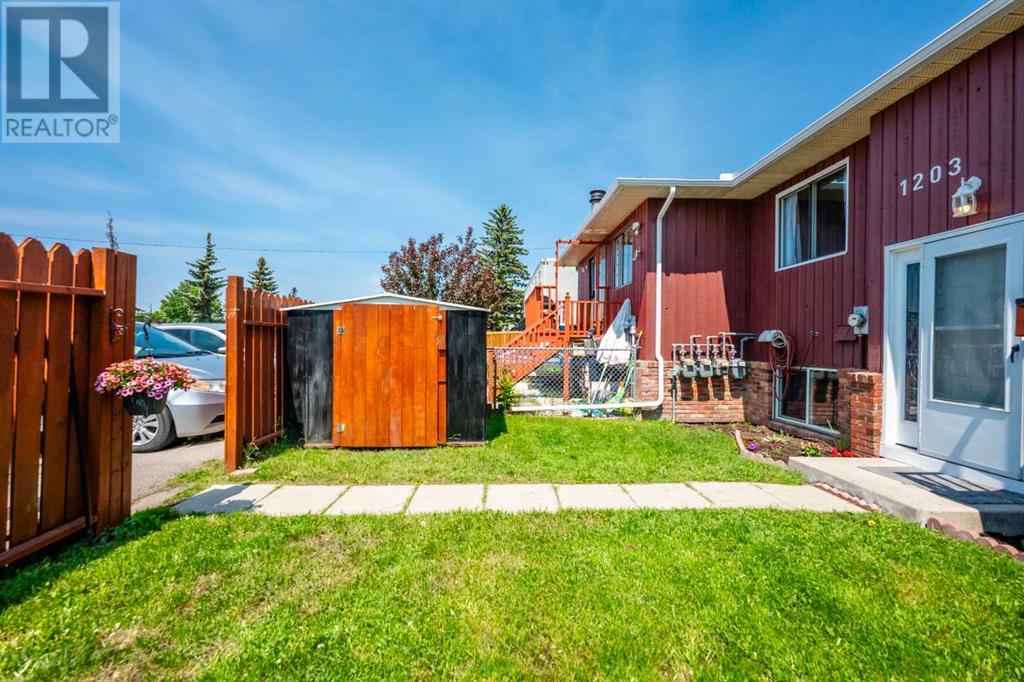 Property at E, 1203 44 Street SE image 3
