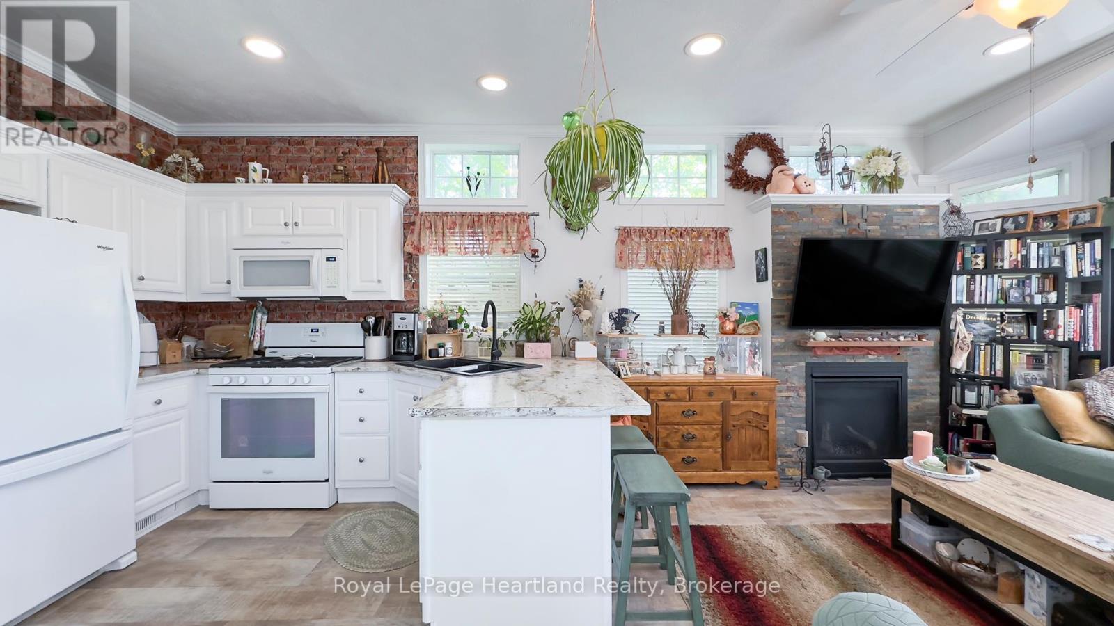 50 Portside Drive - 77719 Bluewater Highway, Central Huron, Ontario  N0M 1G0 - Photo 8 - X12204181