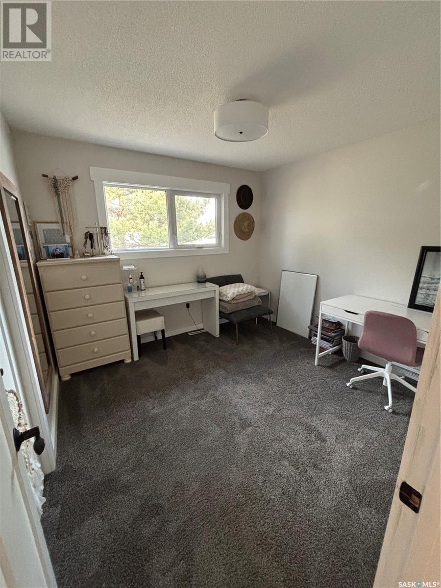 845 Prospect Avenue, Oxbow, Saskatchewan  S0C 2B0 - Photo 11 - SK993353