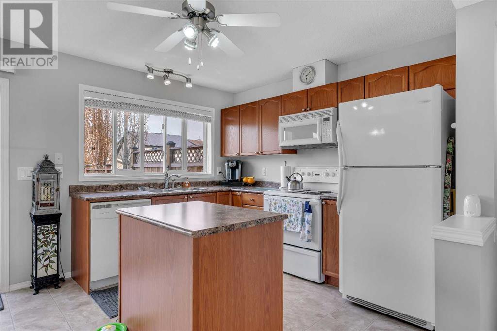 126 Elgin Place Se, Calgary, Alberta  T2Z 4V9 - Photo 7 - A2222104