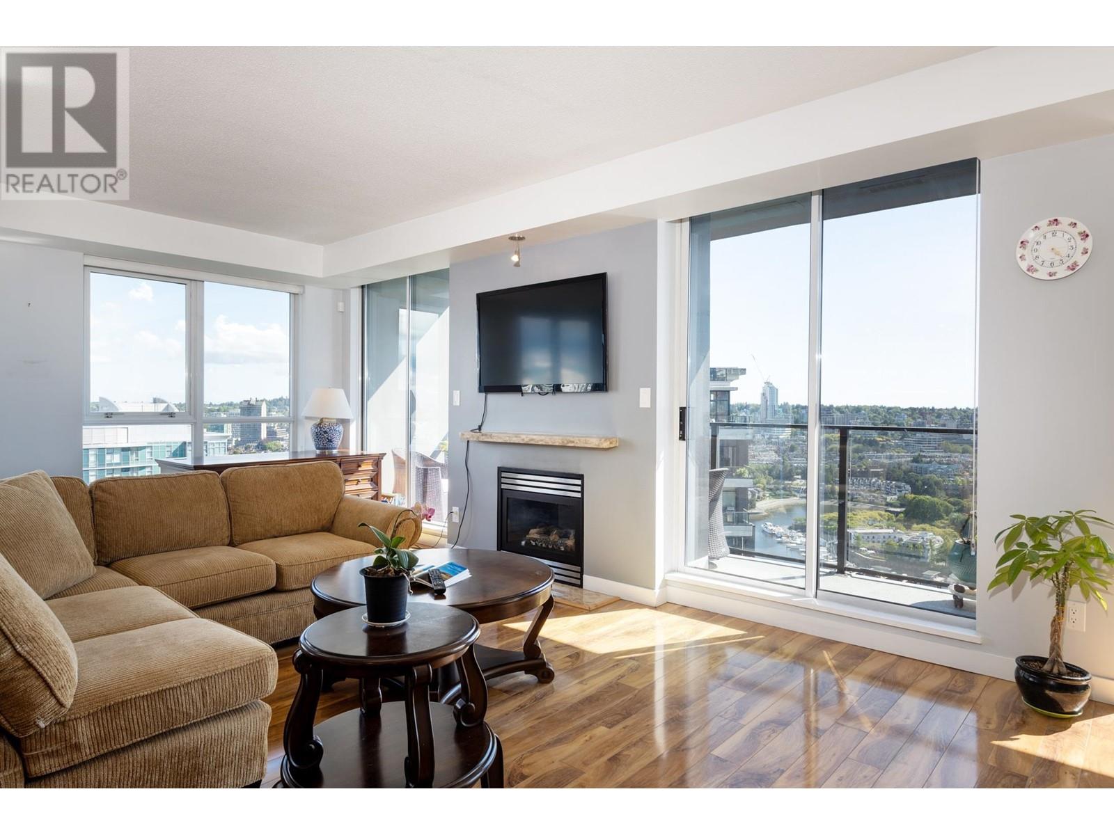 Property at 3601 1438 RICHARDS STREET image 5