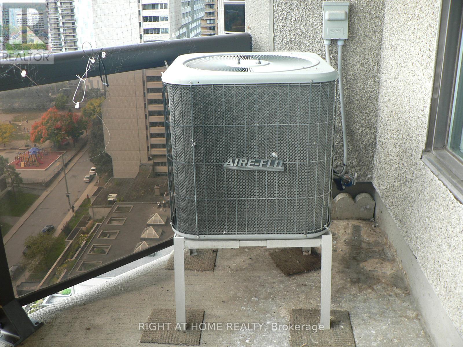 2006 - 470 Laurier Avenue W, Ottawa, Ontario  K1R 7W9 - Photo 19 - X12204168