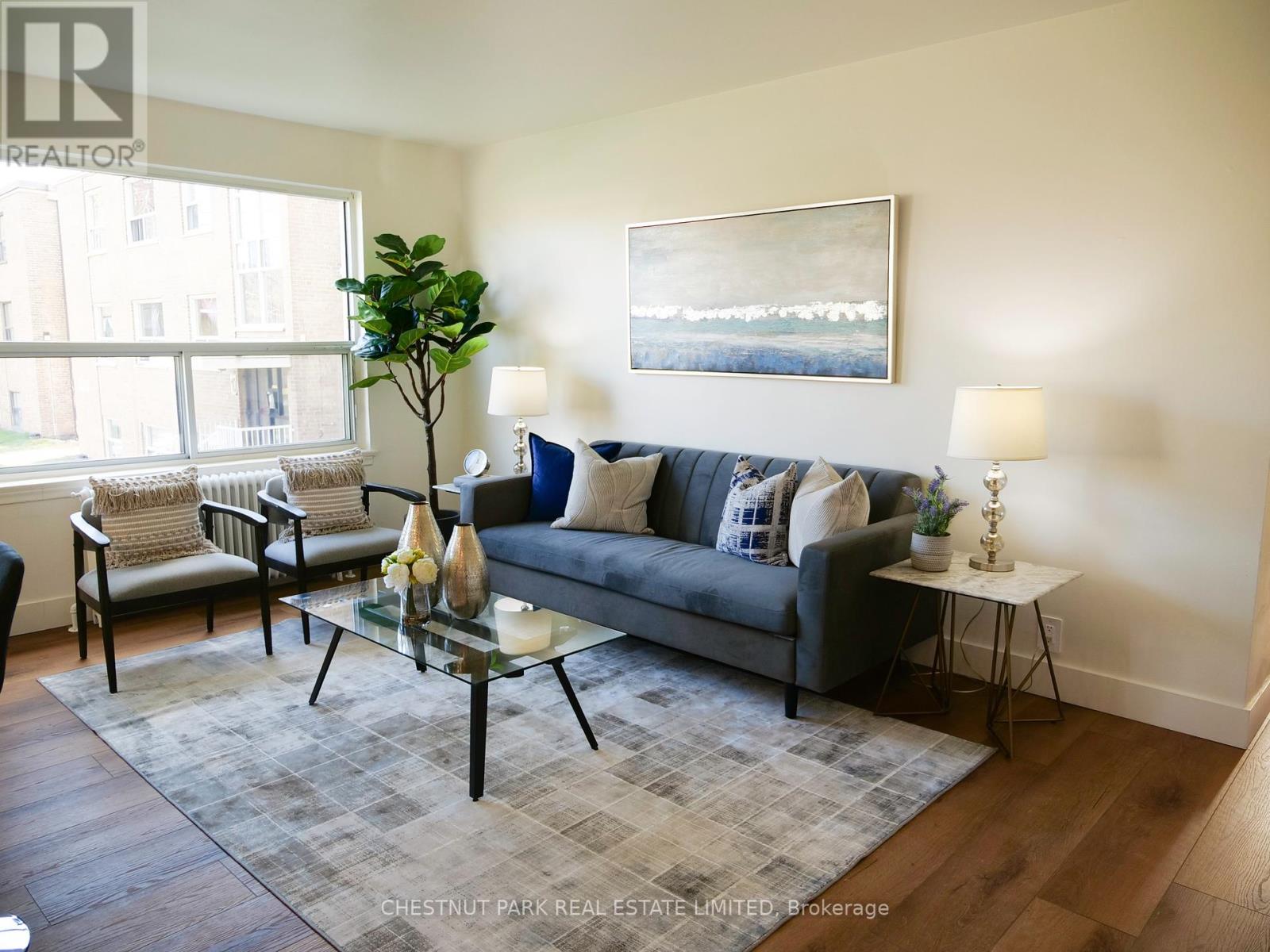 8 - 6 Wingreen Court, Toronto, Ontario  M3B 1B9 - Photo 2 - C12204178