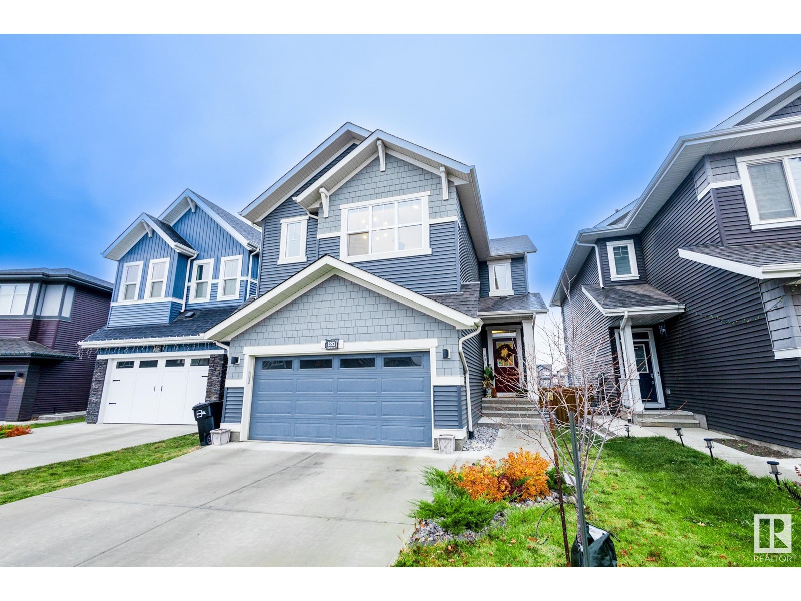 1593 Plum Circle Sw, Edmonton, Alberta  T6X 2W9 - Photo 2 - E4441052