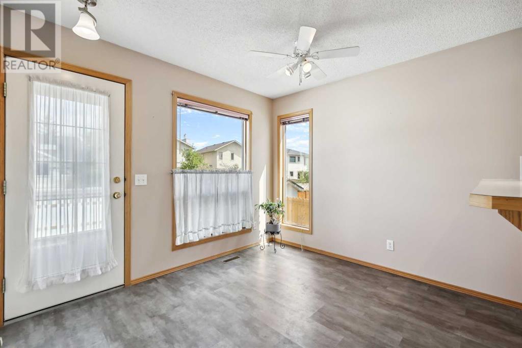 92 Harvest Park Road Ne, Calgary, Alberta  T3K 4H8 - Photo 12 - A2226311