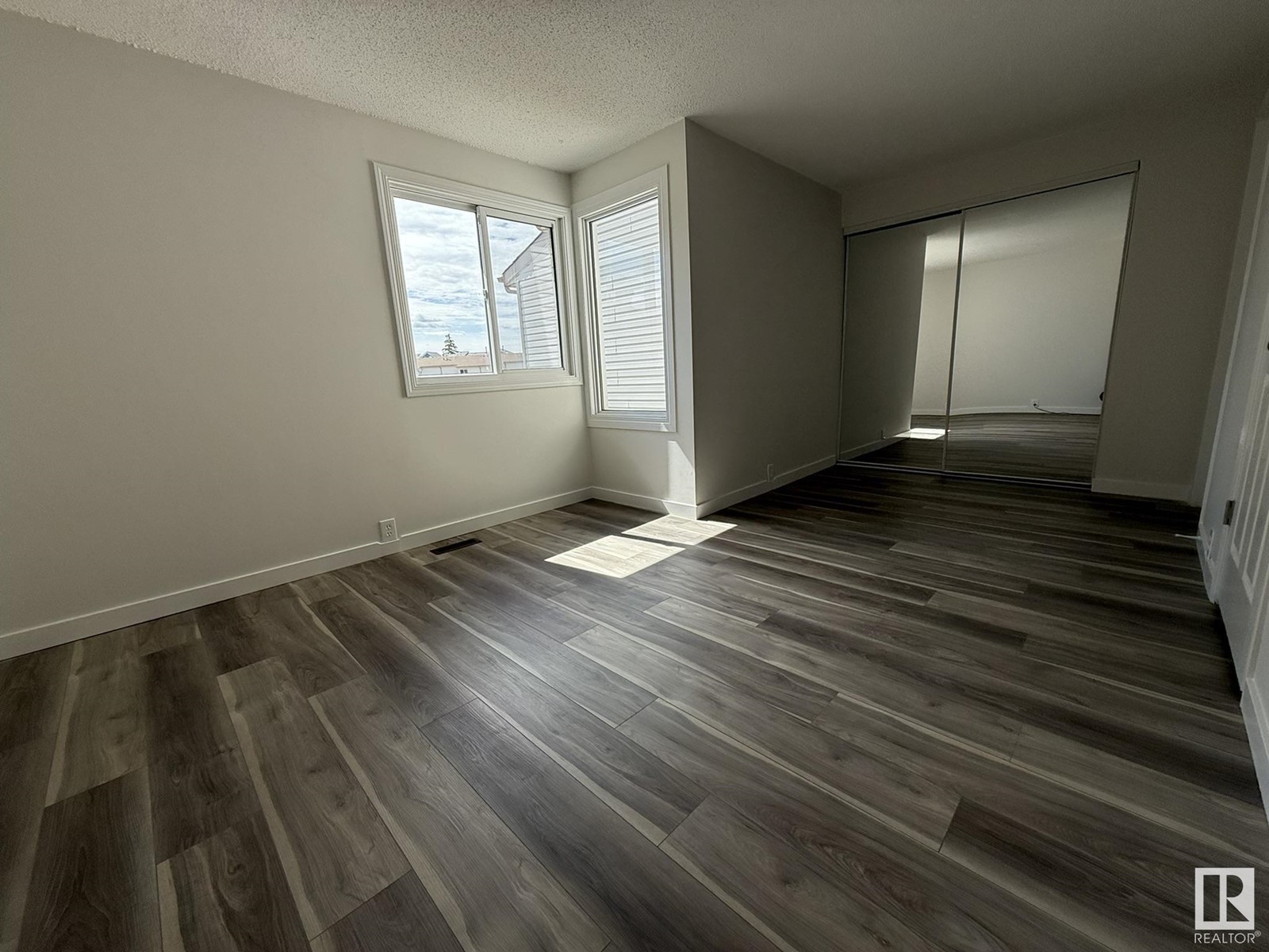 #39 2024 57 St Nw, Edmonton, Alberta  T6L 2Z3 - Photo 25 - E4441006