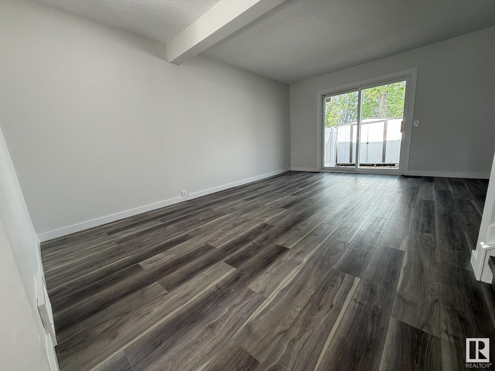 #39 2024 57 St Nw, Edmonton, Alberta  T6L 2Z3 - Photo 9 - E4441006