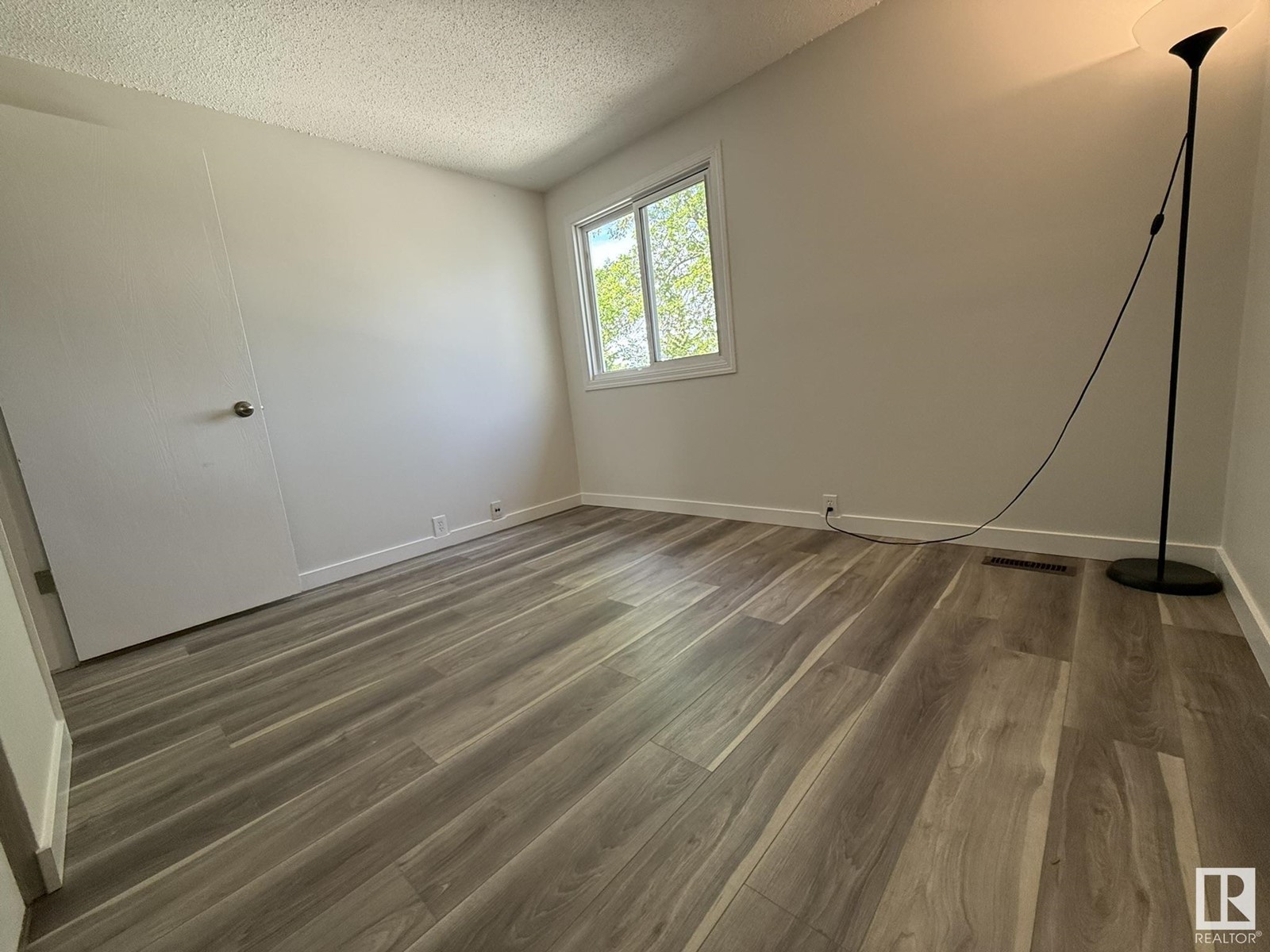 #39 2024 57 St Nw, Edmonton, Alberta  T6L 2Z3 - Photo 36 - E4441006