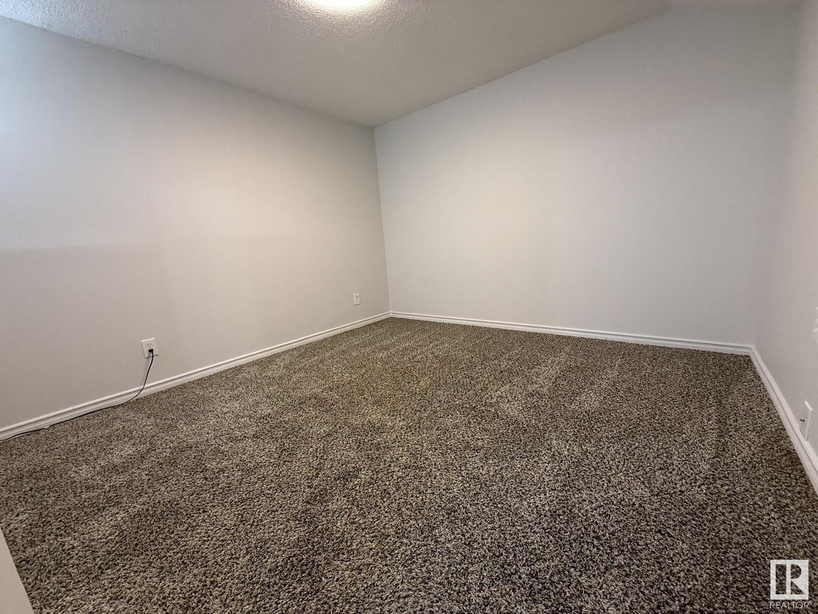 #39 2024 57 St Nw, Edmonton, Alberta  T6L 2Z3 - Photo 48 - E4441006