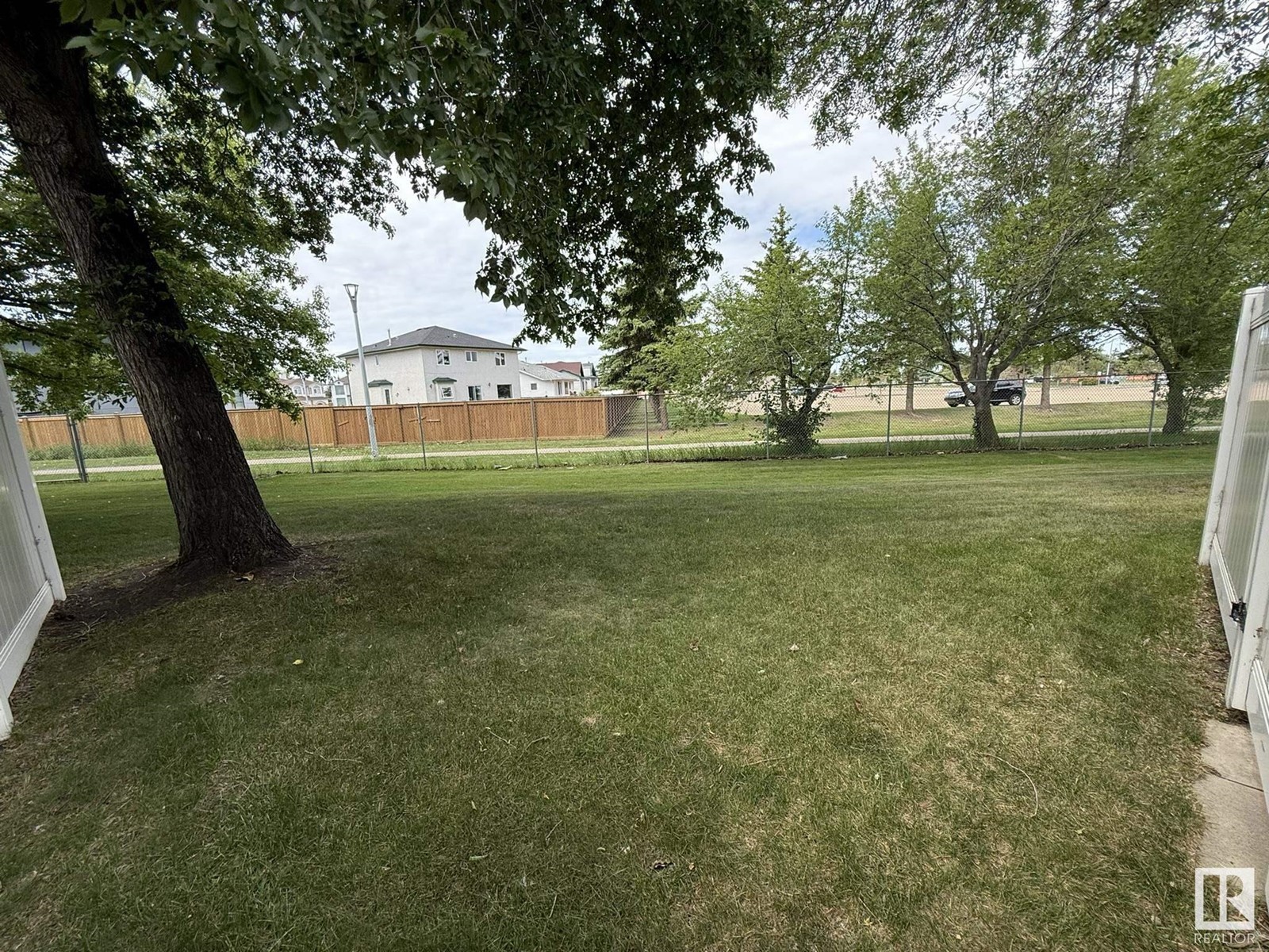 #39 2024 57 St Nw, Edmonton, Alberta  T6L 2Z3 - Photo 70 - E4441006