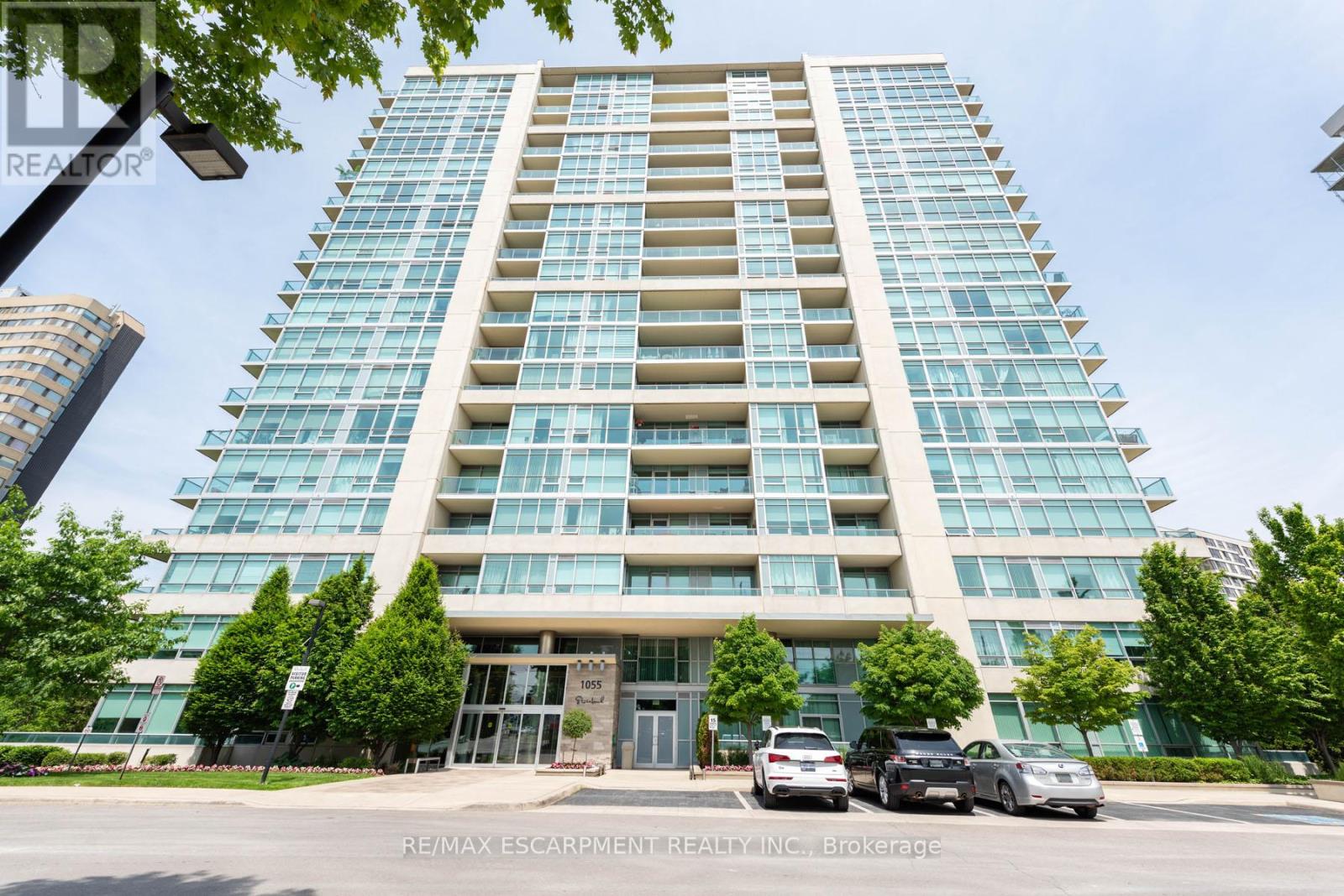 710 - 1055 Southdown Road, Mississauga, Ontario  L5J 0A3 - Photo 1 - W12204186