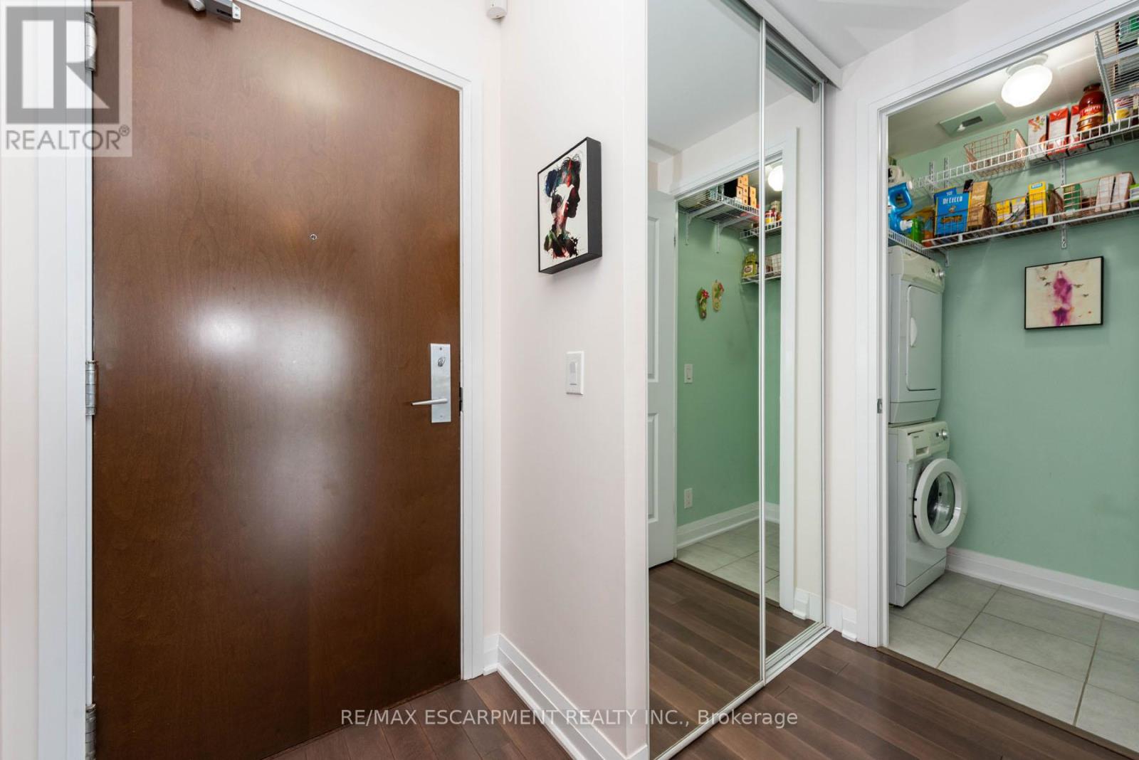 710 - 1055 Southdown Road, Mississauga, Ontario  L5J 0A3 - Photo 9 - W12204186