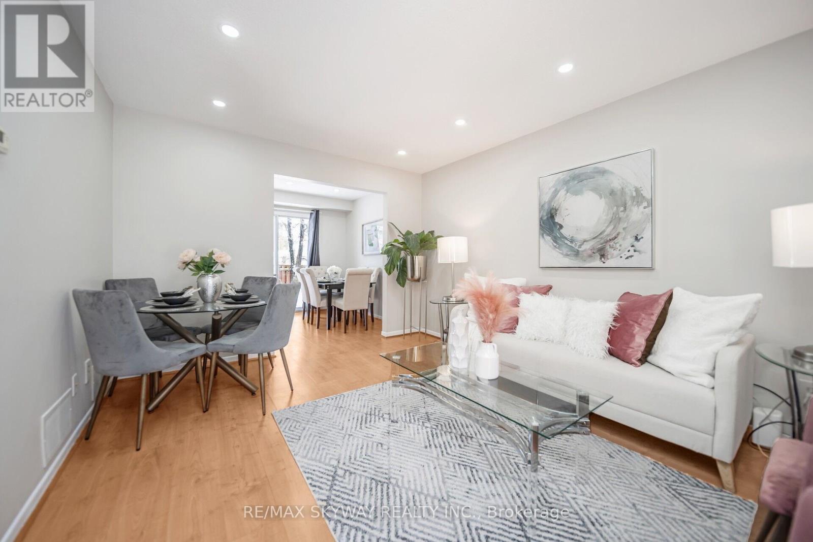 50 Festoon Place, Brampton (Southgate), Ontario  L6T 4R4 - Photo 7 - W12204193