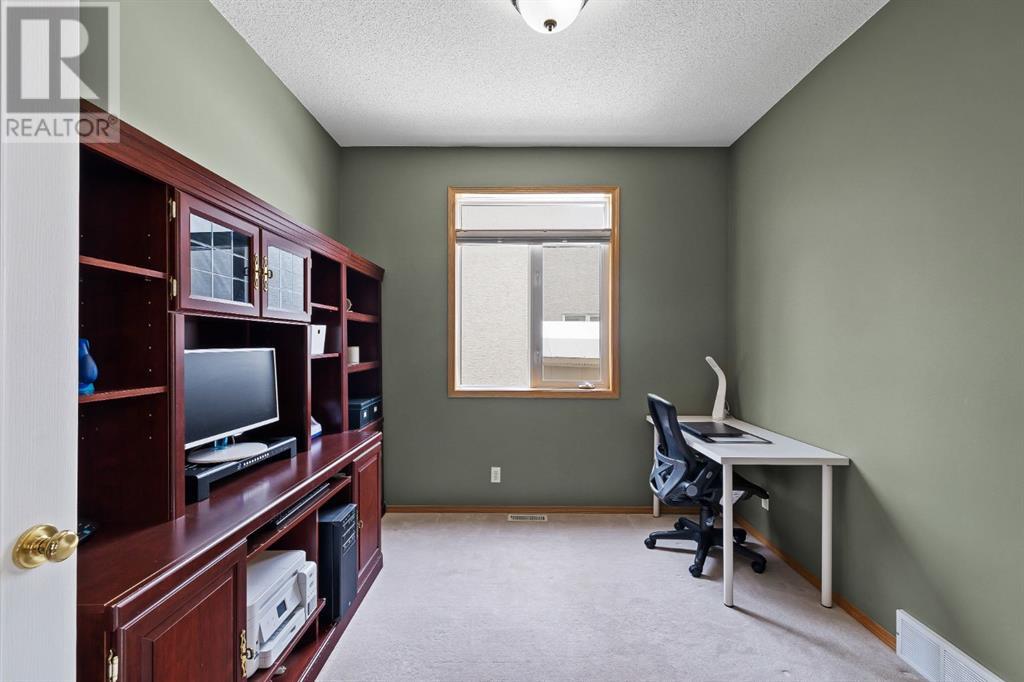225 Hamptons Gardens Nw, Calgary, Alberta  T3A 5X4 - Photo 18 - A2224974