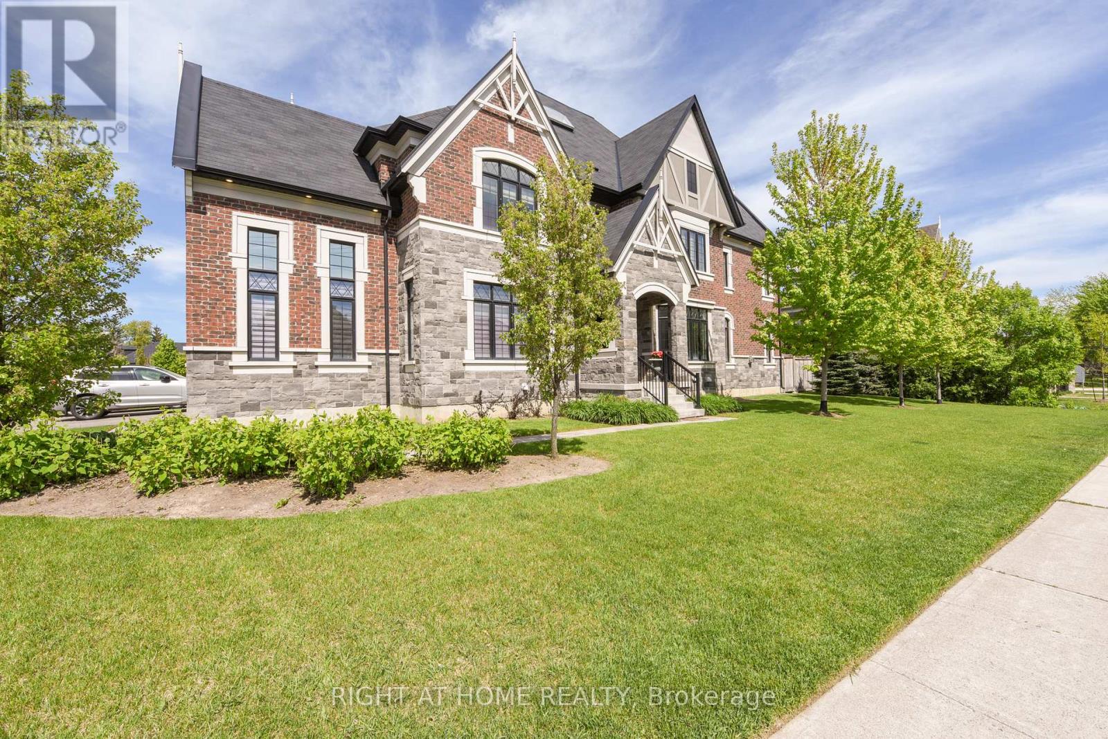 Main/upper Level - 5167 Symphony Court, Mississauga (Central Erin Mills), Ontario  L5M 0Z6 - Photo 1 - W12155720