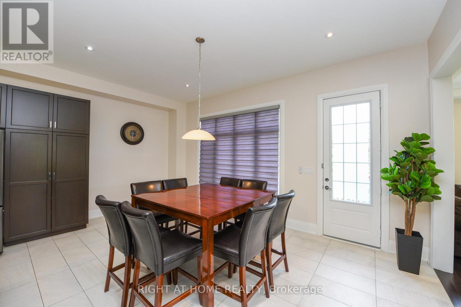 Main/upper Level - 5167 Symphony Court, Mississauga (Central Erin Mills), Ontario  L5M 0Z6 - Photo 12 - W12155720