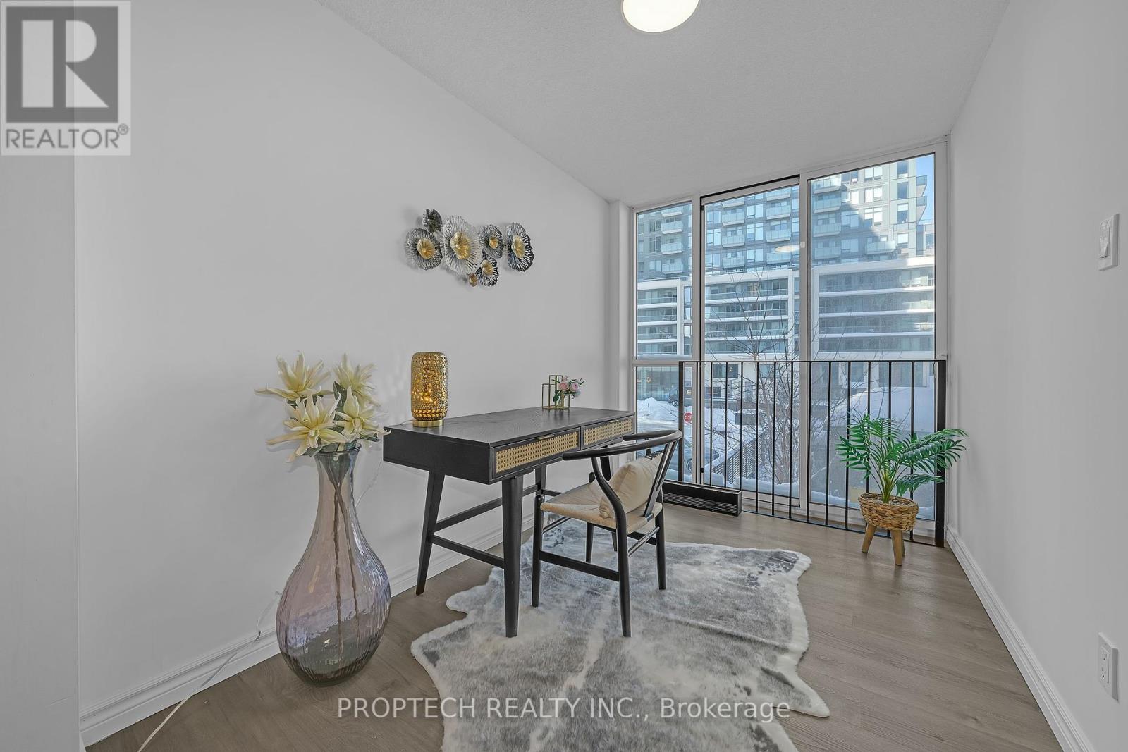 204 - 5795 Yonge Street, Toronto, Ontario  M2M 4J3 - Photo 8 - C12128203
