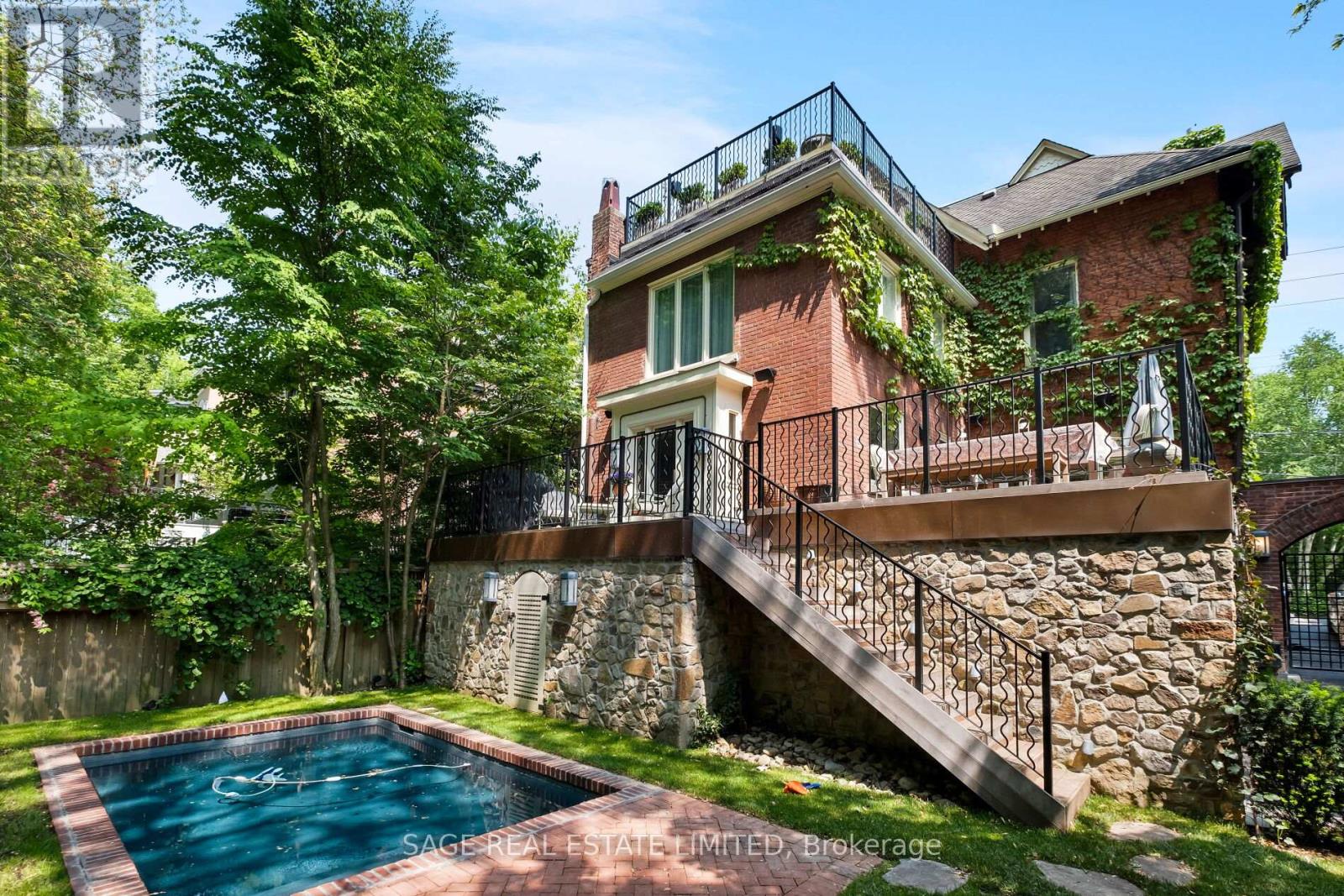 104 Park Road, Toronto, Ontario  M4W 2N7 - Photo 24 - C12204036