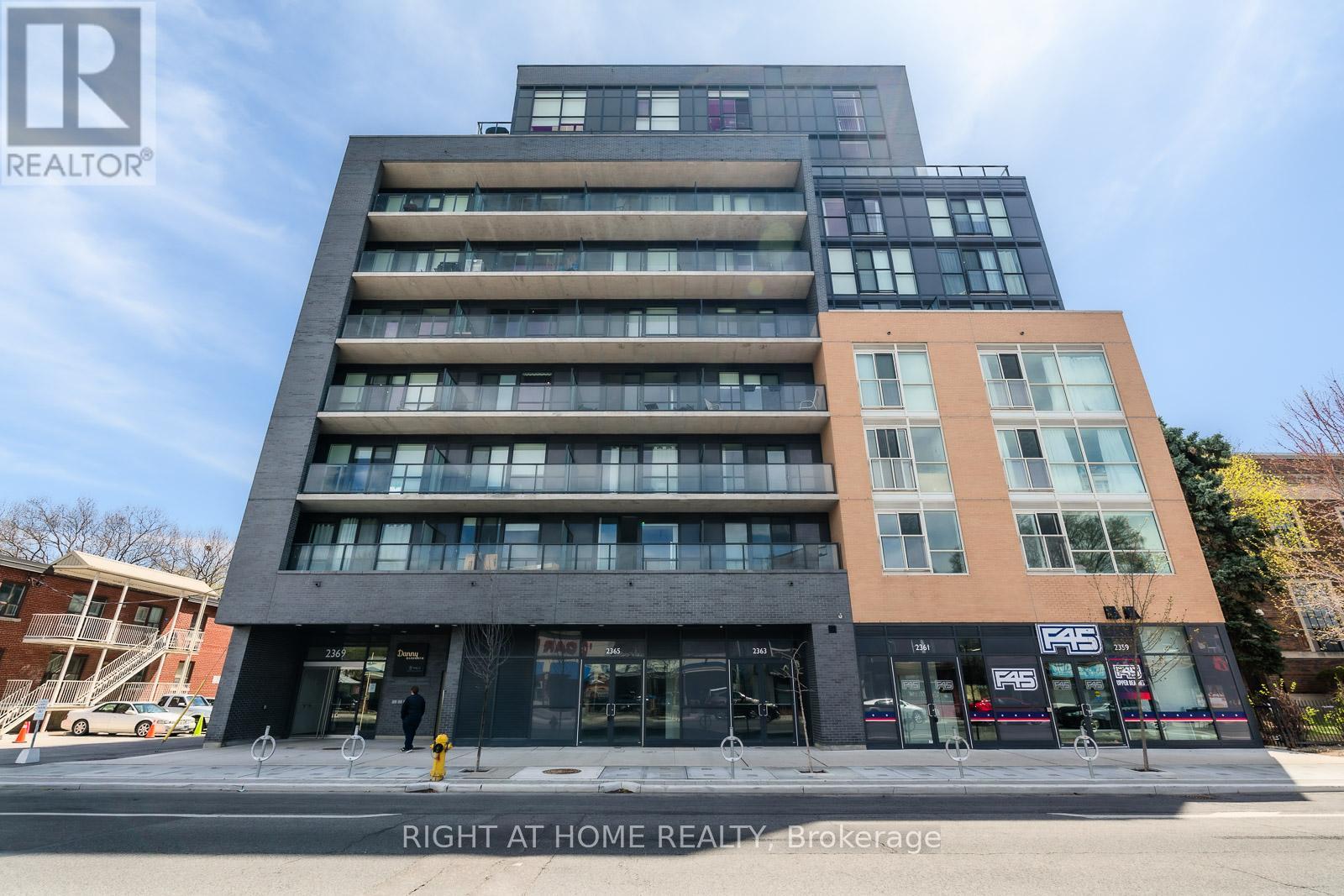 510 - 2369 Danforth Avenue, Toronto (East End-Danforth), Ontario  M4C 0B1 - Photo 1 - E12204203