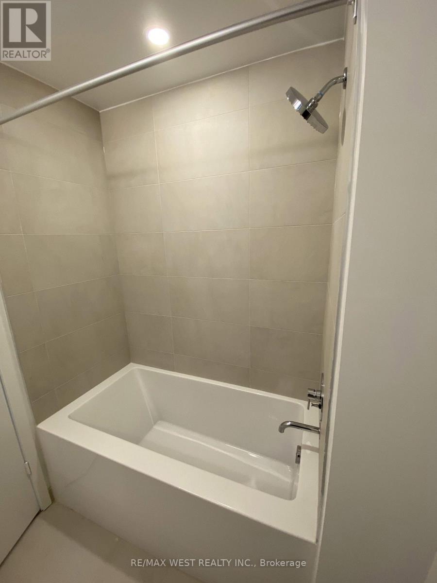 2009 - 1000 Portage Parkway, Vaughan, Ontario  L4K 0L1 - Photo 11 - N12204196