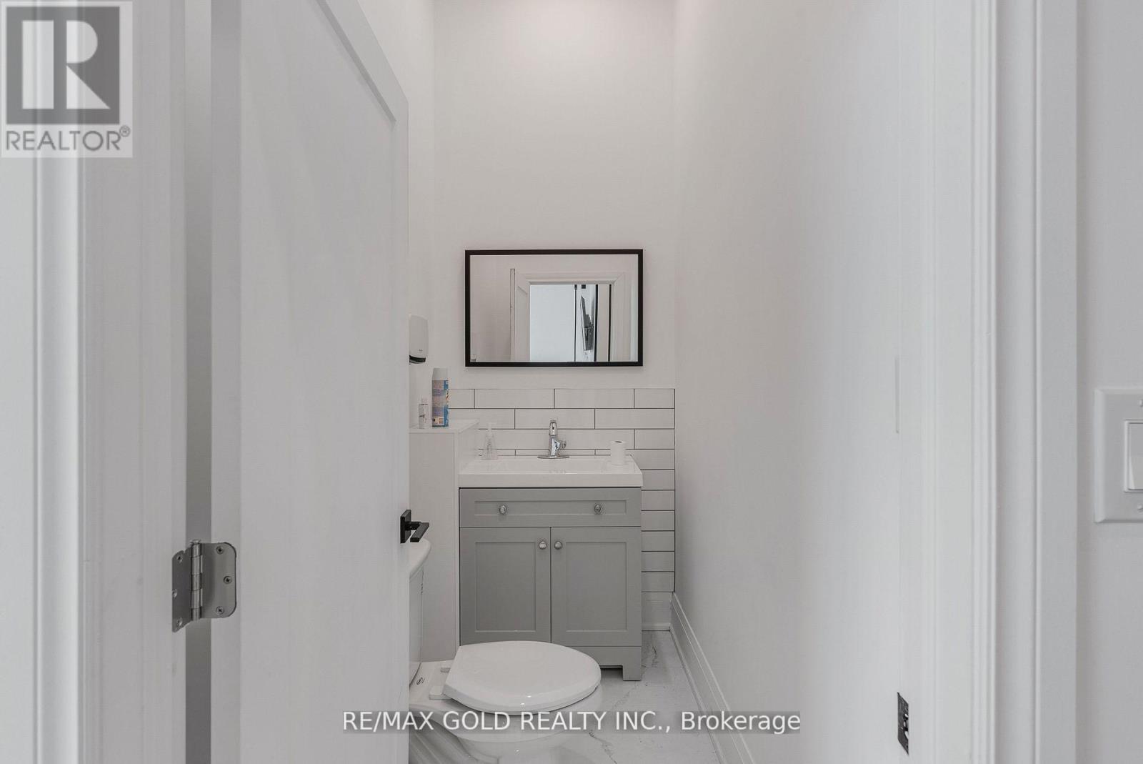 47-48 - 2720 North Park Drive, Brampton, Ontario  L6S 0E9 - Photo 15 - W12152332