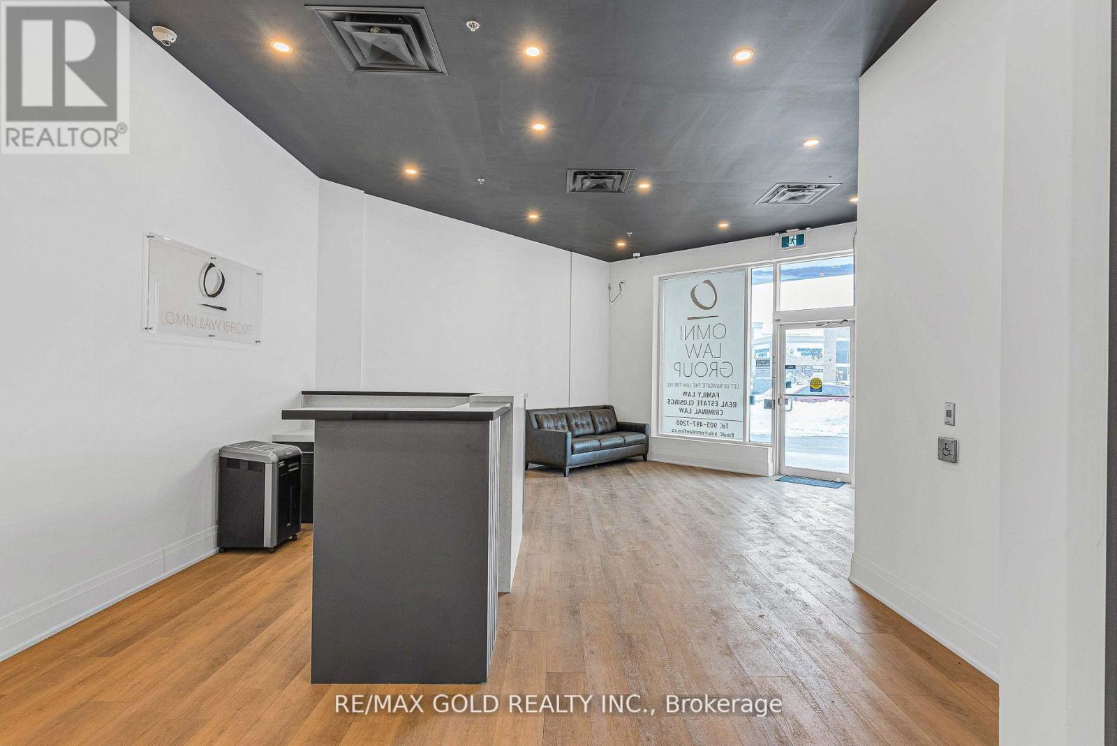 47-48 - 2720 North Park Drive, Brampton, Ontario  L6S 0E9 - Photo 3 - W12152332