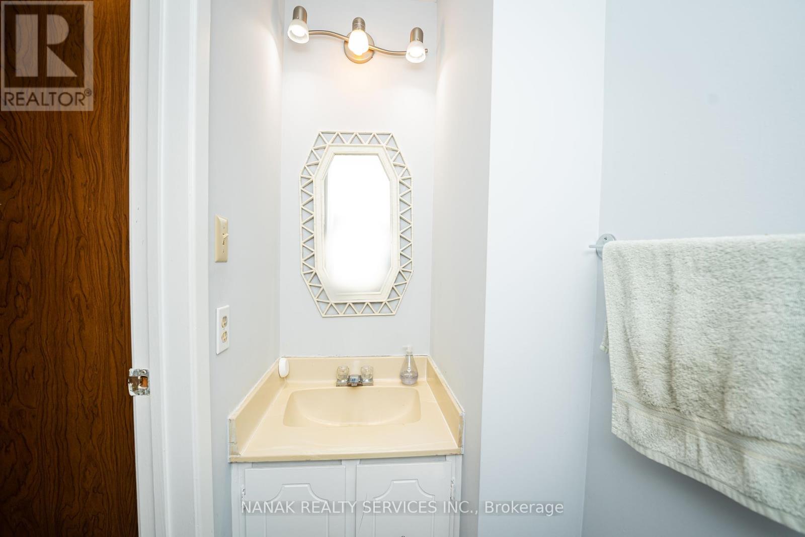 133 Murray St Street E, Brampton (Brampton West), Ontario  L6X 2S5 - Photo 16 - W12204198