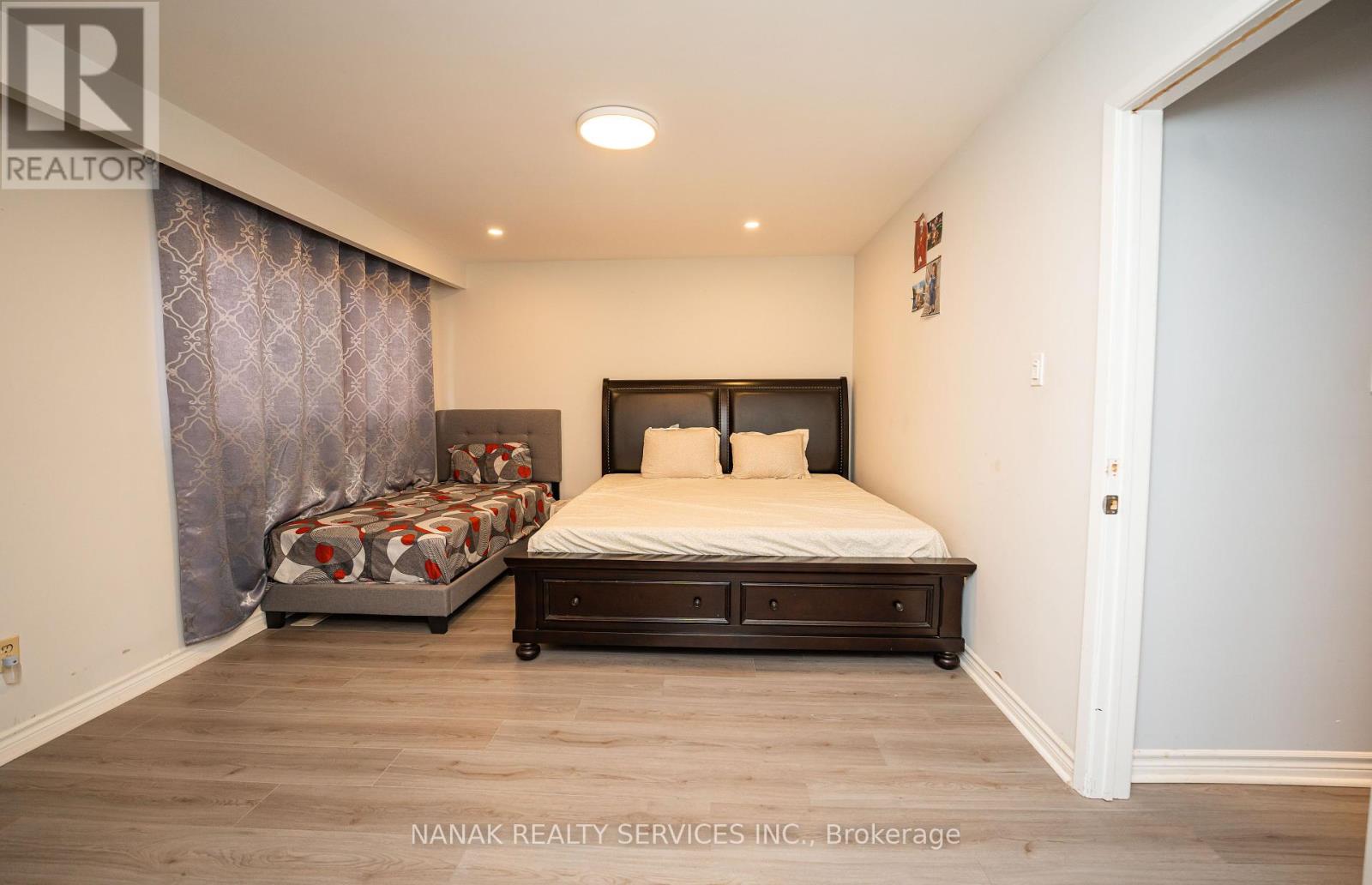 133 Murray St Street E, Brampton (Brampton West), Ontario  L6X 2S5 - Photo 21 - W12204198