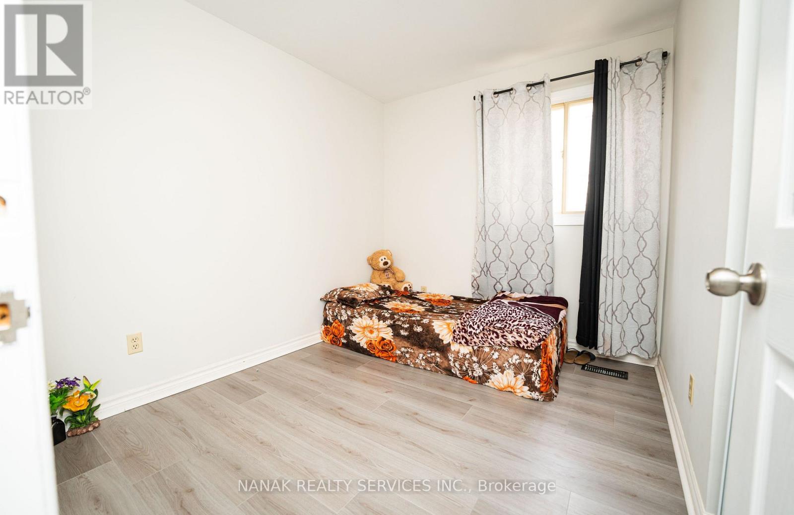 133 Murray St Street E, Brampton (Brampton West), Ontario  L6X 2S5 - Photo 26 - W12204198