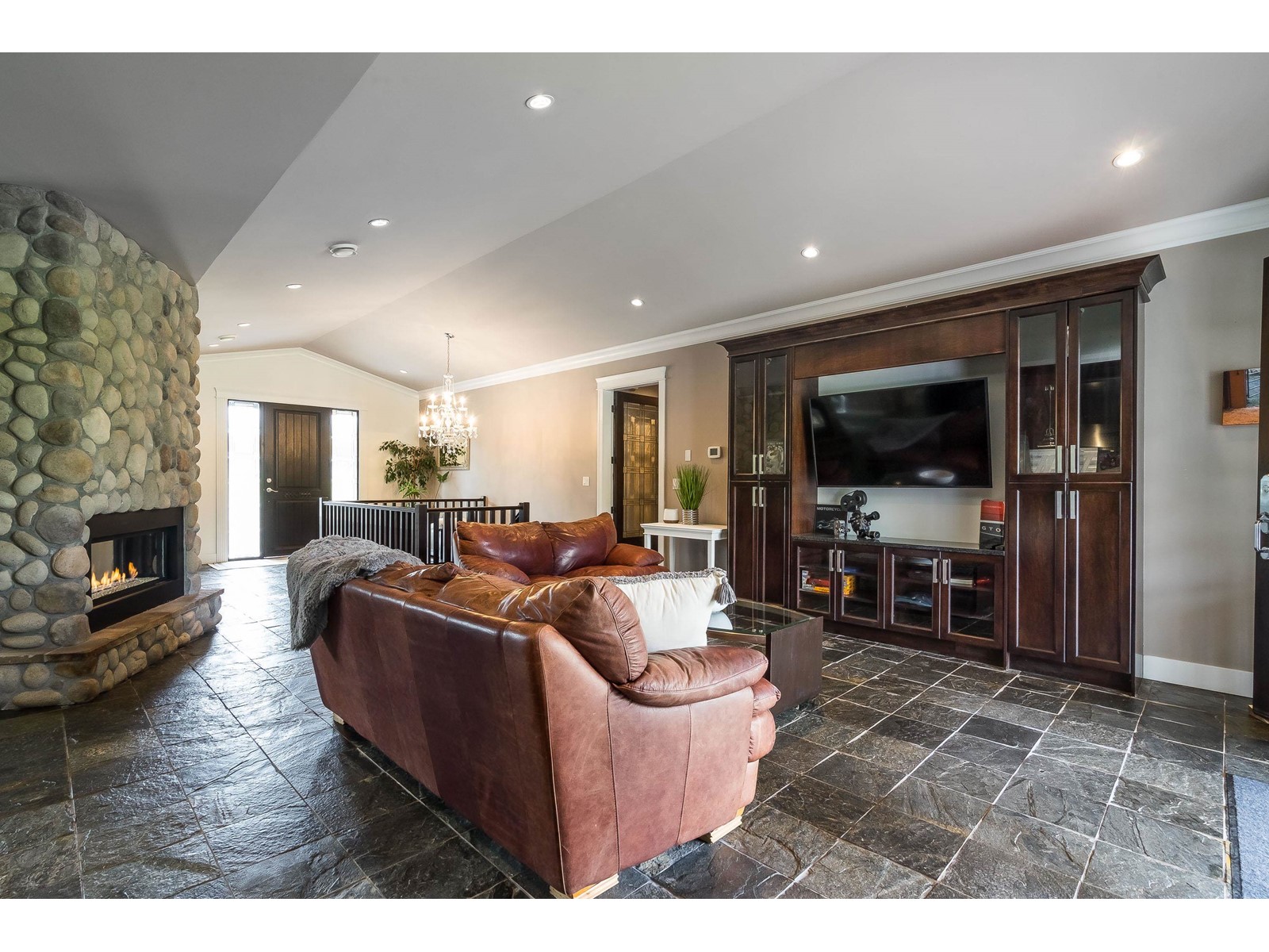 5860 Baynes Street, Abbotsford, British Columbia  V4X 1J9 - Photo 14 - R2986725
