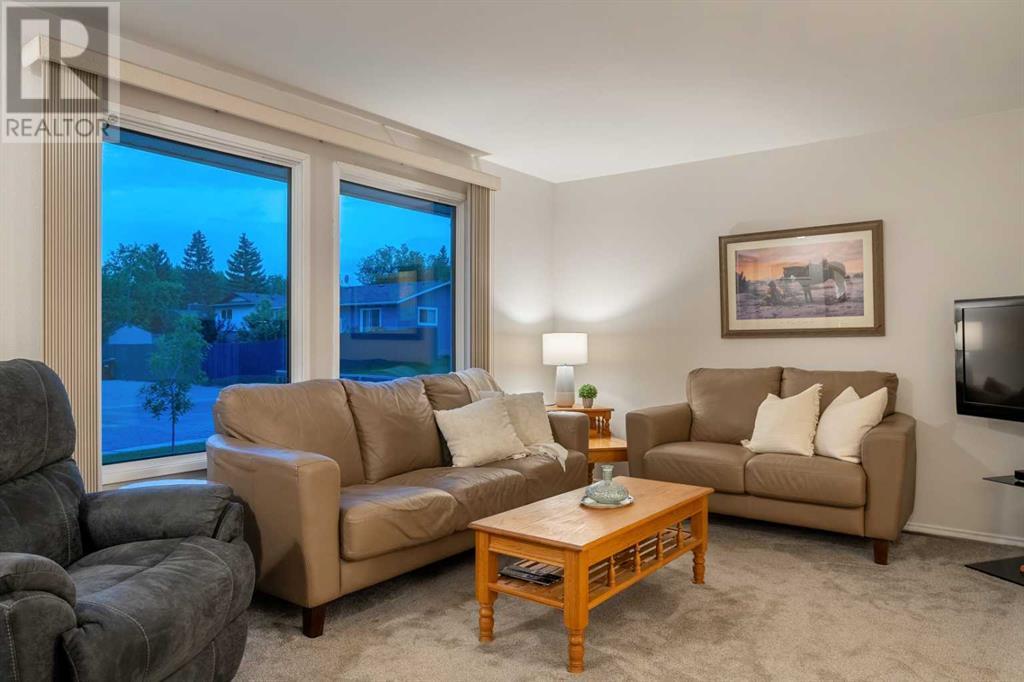 1512 137 Avenue Se, Calgary, Alberta  T2J 5K9 - Photo 6 - A2225772