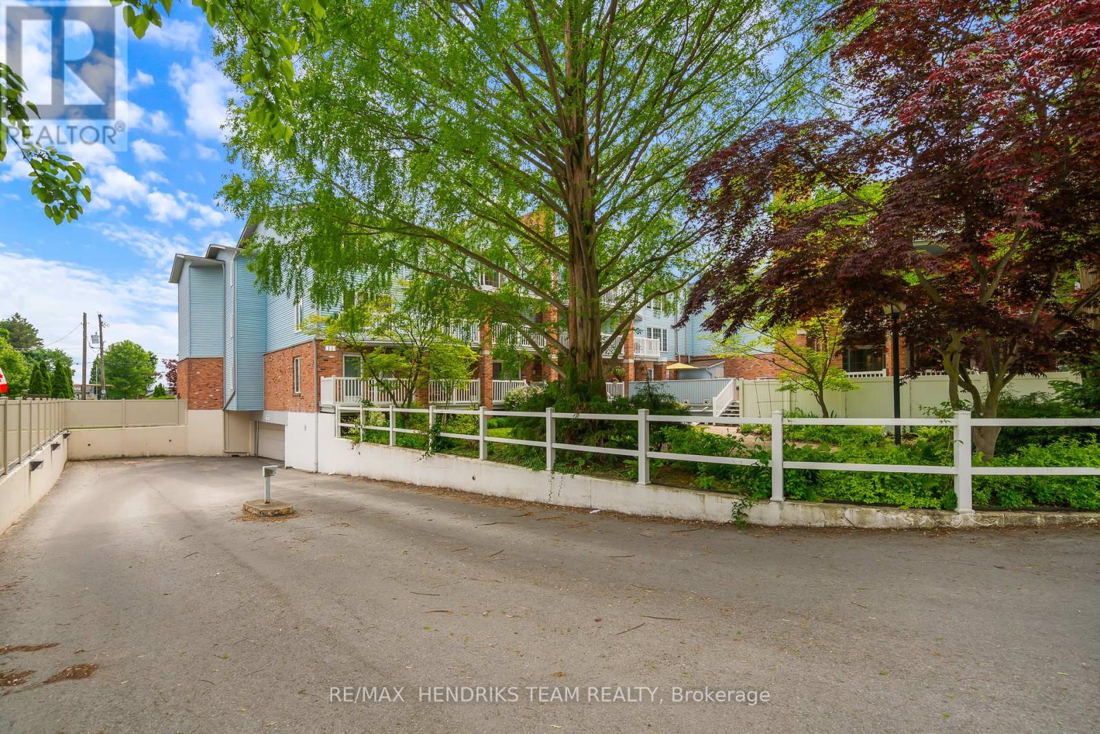 203 - 70 Main Street, St. Catharines (Port Dalhousie), Ontario  L2N 4T9 - Photo 6 - X12204223