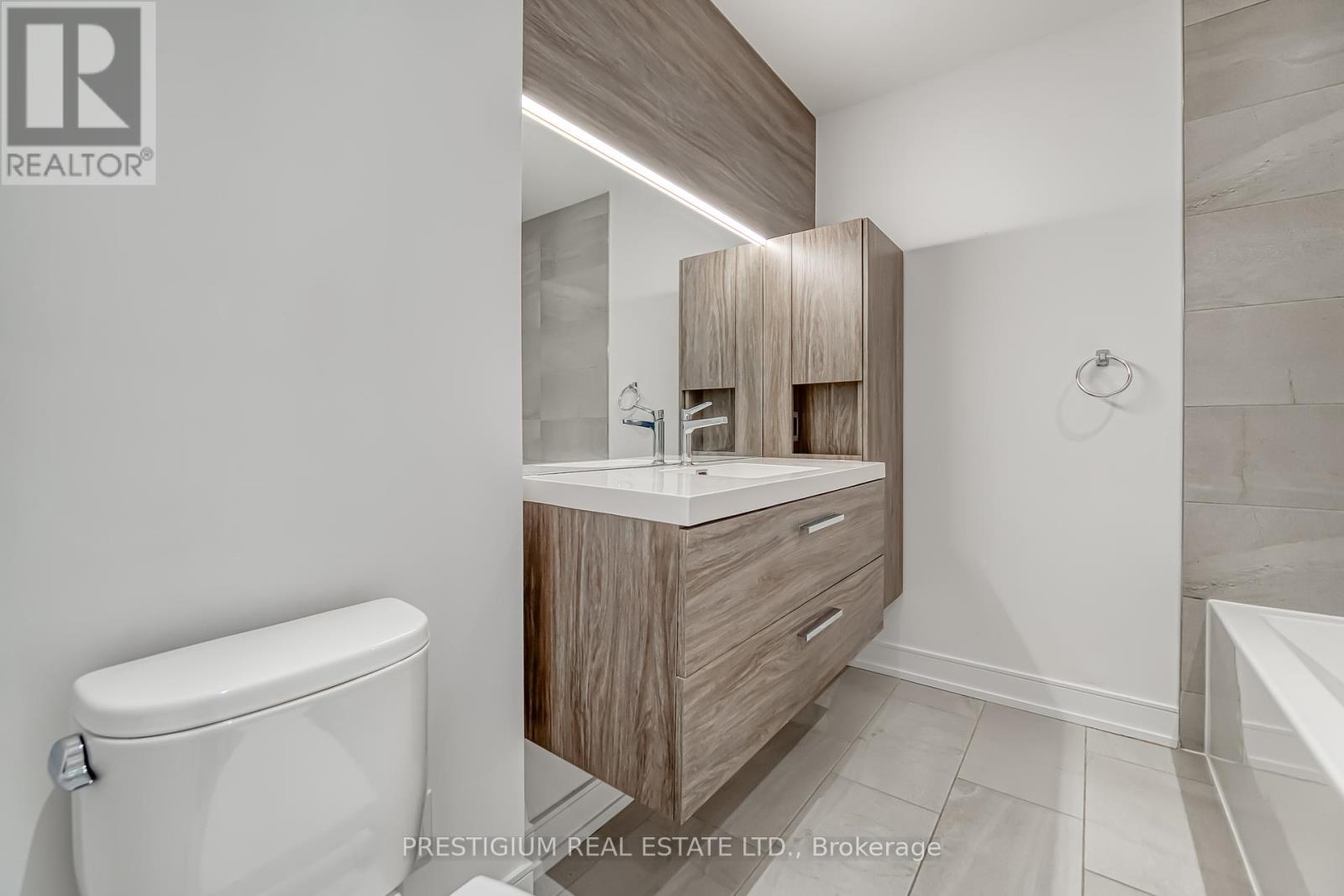 117 Roselawn Avenue, Toronto, Ontario  M4R 1E7 - Photo 26 - C12197396