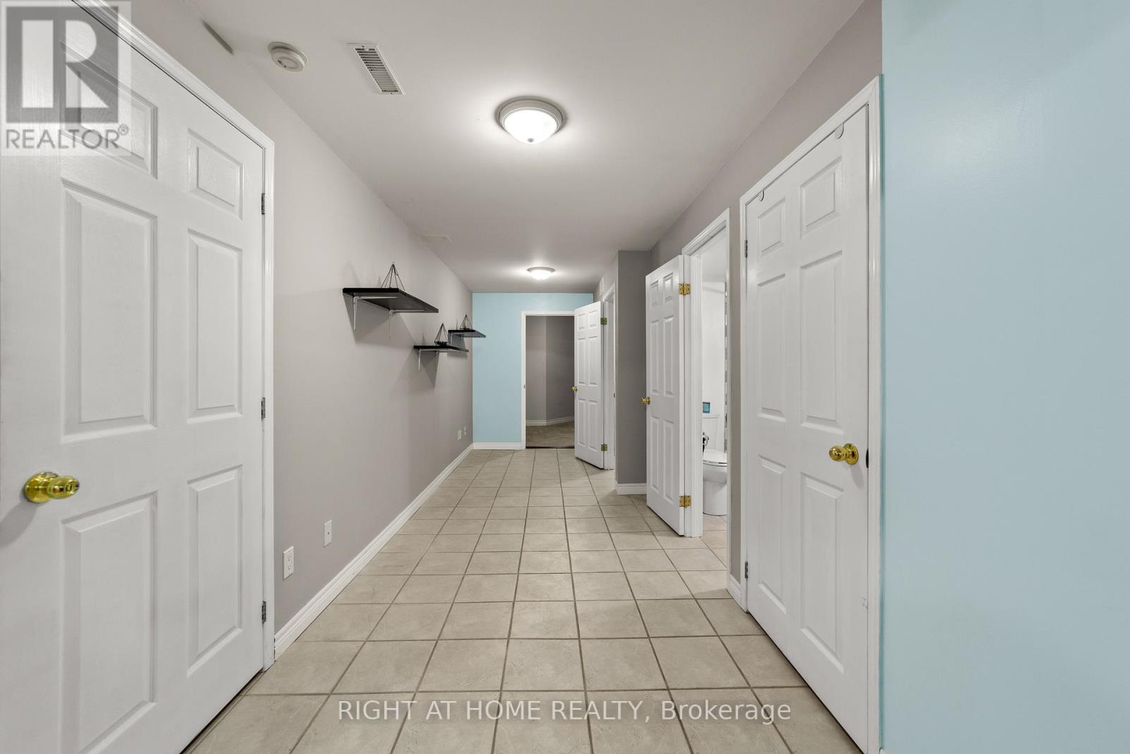 63 Chelton Drive, Richmond Hill, Ontario  L4E 4A8 - Photo 31 - N12202225