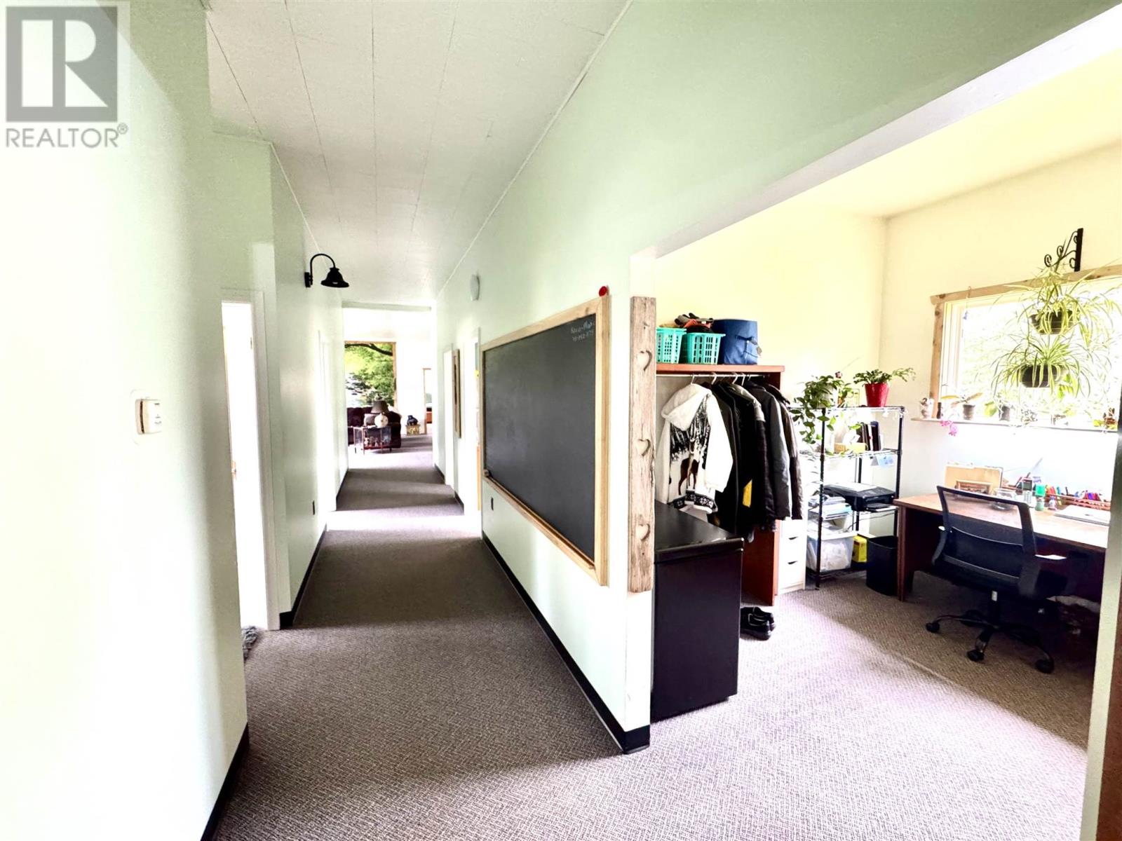 323 Hardy Ave, Wawa, Ontario  P0S 1K0 - Photo 10 - SM251447